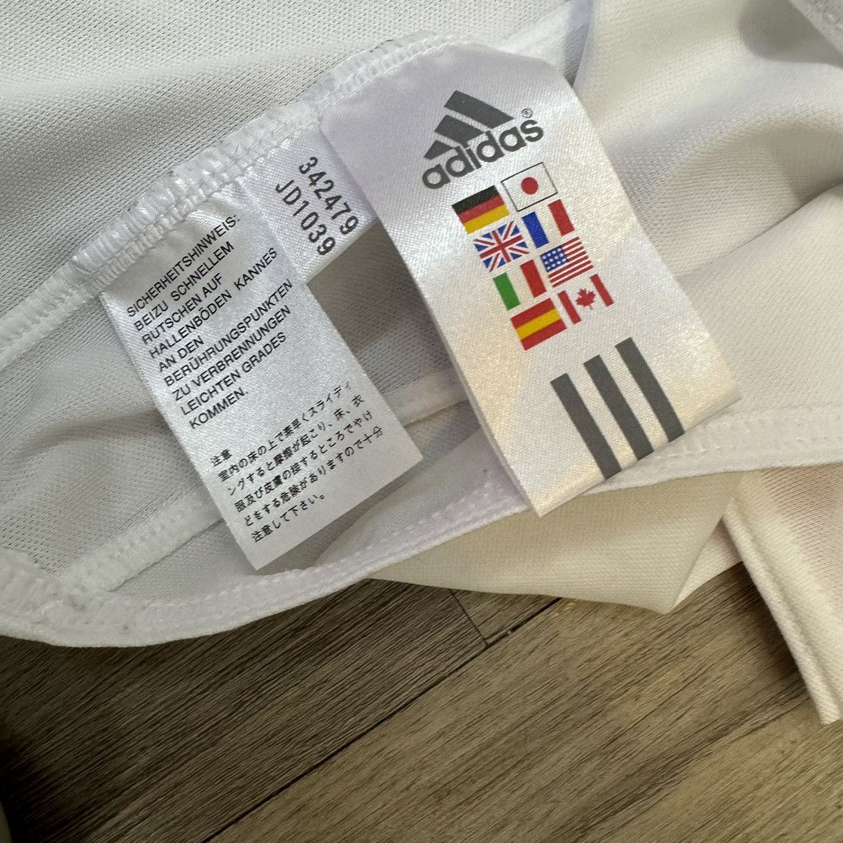 Adidas Japan 08/09 longsleeves away shirt Size US L / EU 52-54 / 3 - 7 Thumbnail