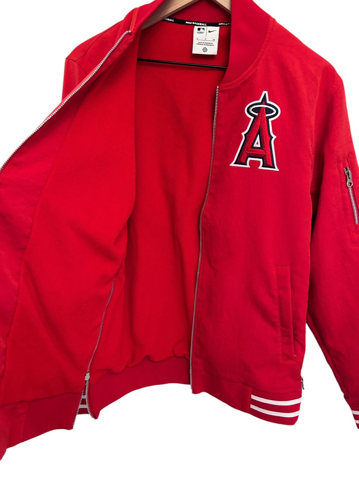 Nike Nike Angeles Red Jacket size Small Jordans Size US S / EU 44-46 / 1 - 8 Thumbnail