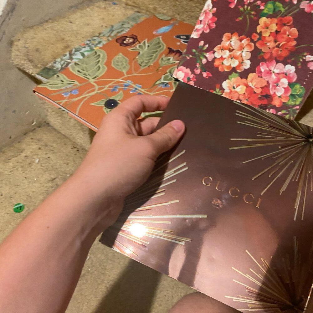 Gucci Lot of 3 Gucci Floral Illustration Books Size ONE SIZE - 4 Thumbnail