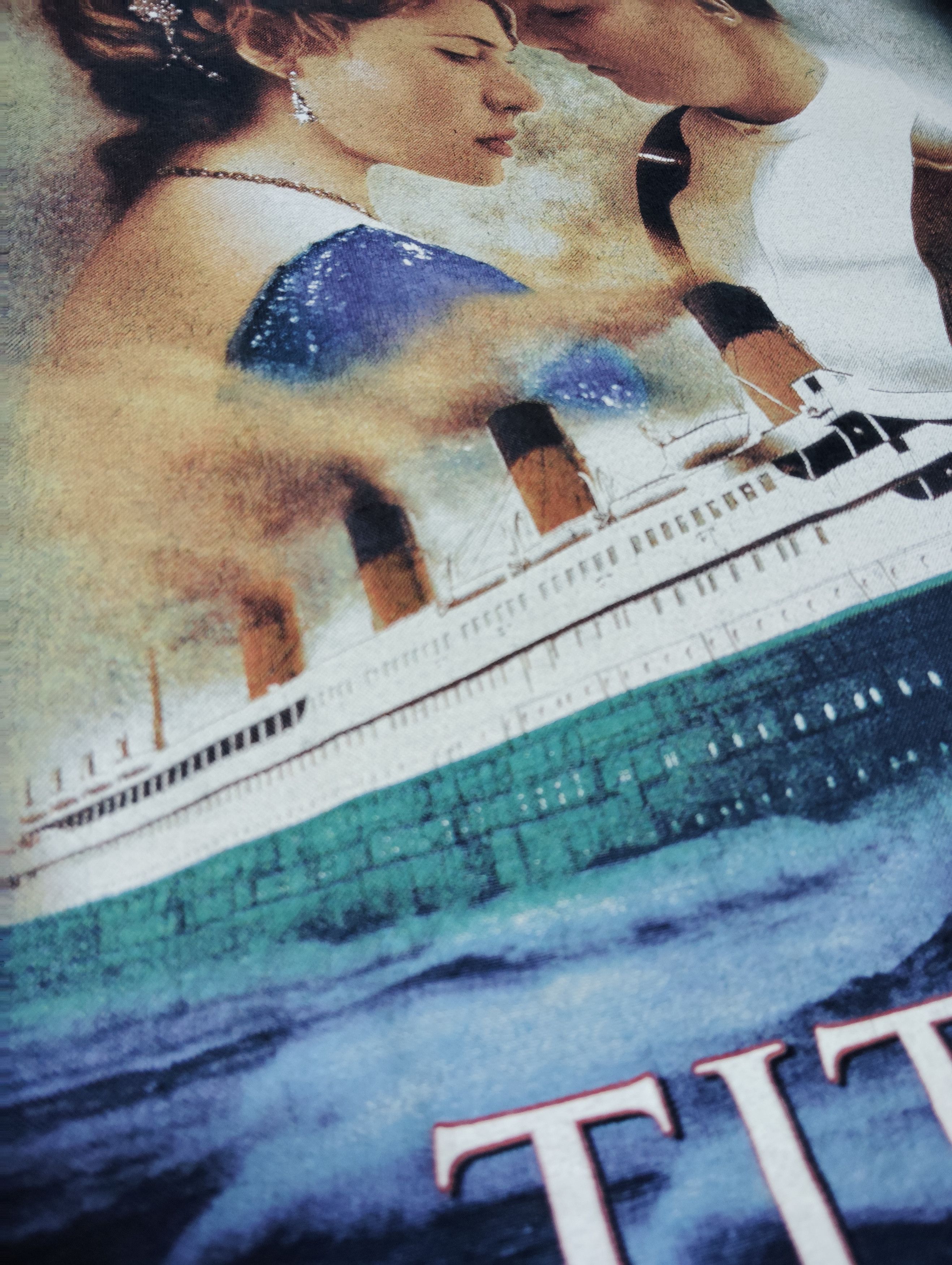 Other VINTAGE TITANIC MOVIE T-SHIRT Size US M / EU 48-50 / 2 - 4 Thumbnail