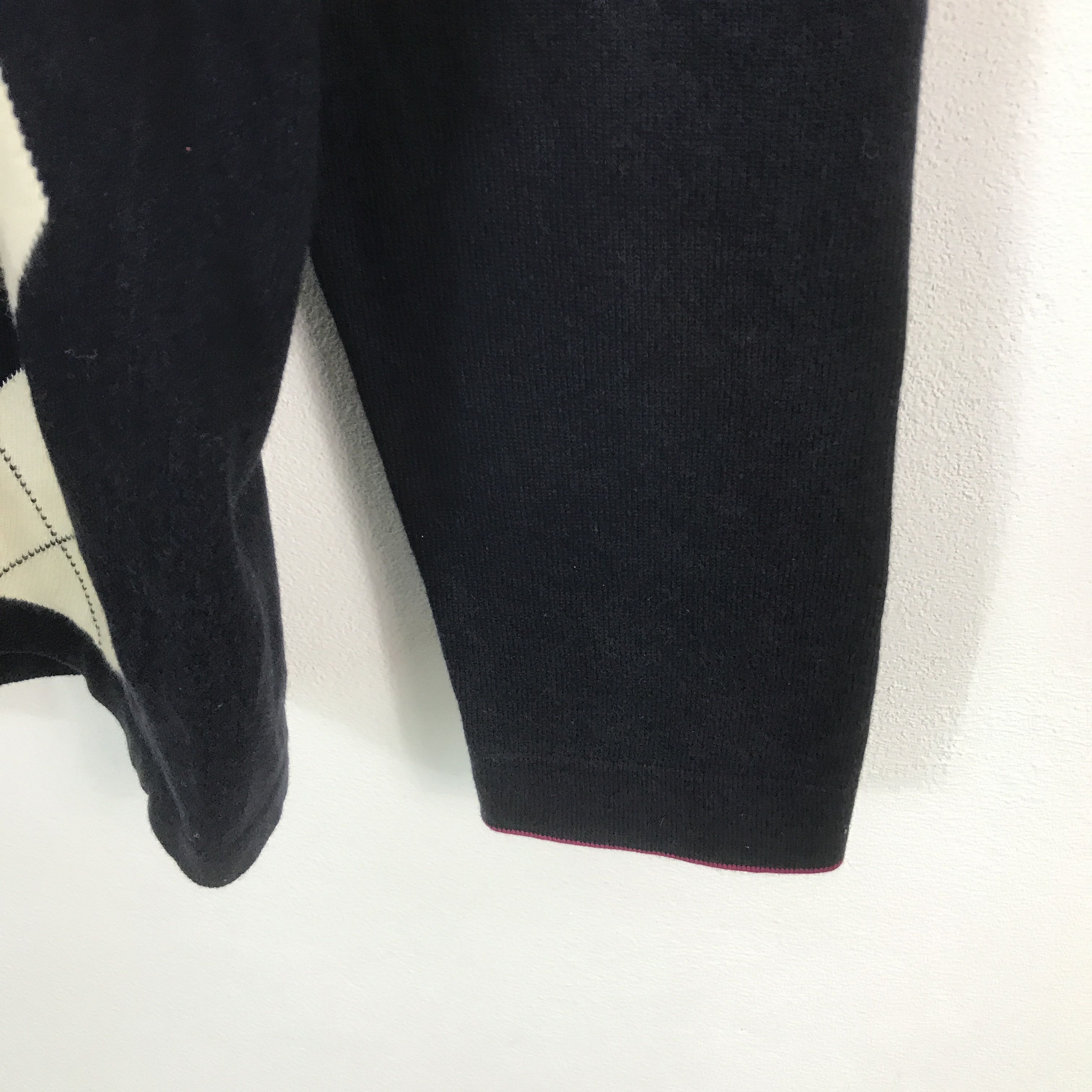 Burberry Burberry Black label v coller knitwear jacket Size US M / EU 48-50 / 2 - 6 Thumbnail