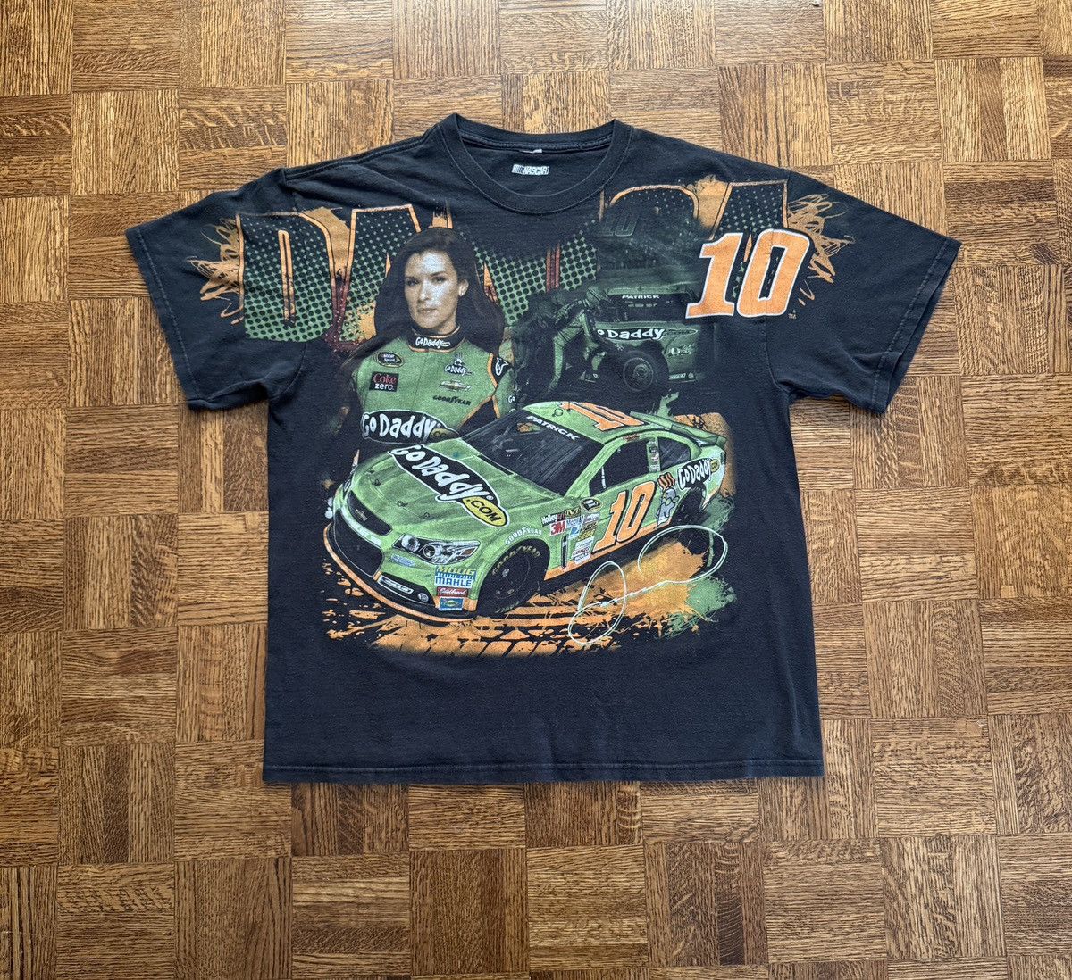 NASCAR Vintage Y2K Danica Patrick AOP Graphic Tee Size US XL / EU 56 / 4 - 1 Thumbnail