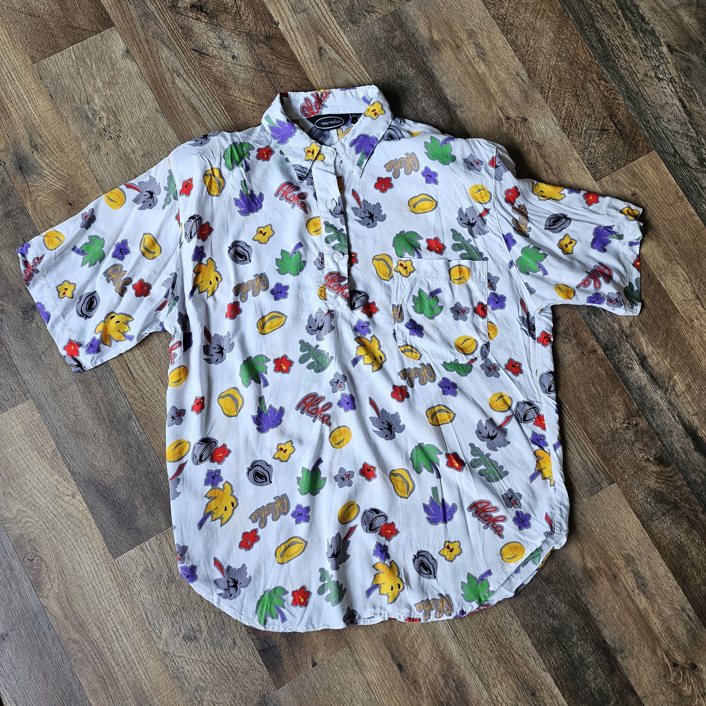 Vintage Vintage 90s Hawaiian popover shirt, women's size M Size M / US 6-8 / IT 42-44 - 1 Thumbnail