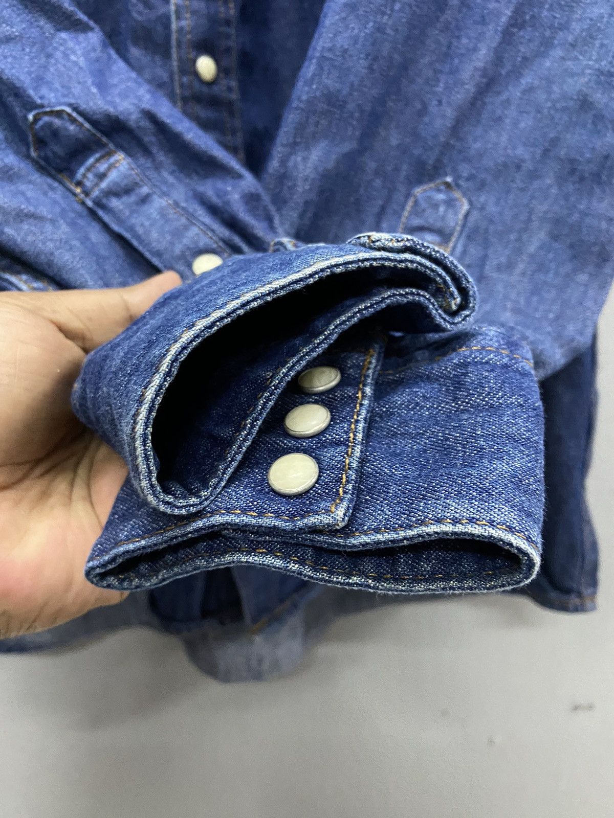 GU GU UNIQLO SNAP BUTTON DENIM JACKET Size US L / EU 52-54 / 3 - 6 Thumbnail