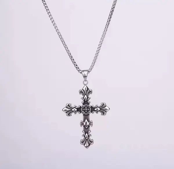 VIBE Y2K 2000s Silver Punk Skater Cross-chain Size ONE SIZE - 7 Thumbnail