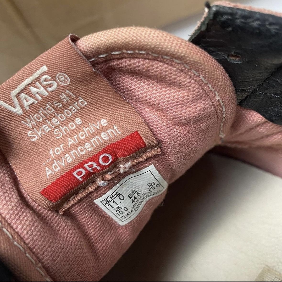 Vans Vans oldskool pro X Taka Hayashi X Santa Cruz limited Size US 11 / EU 44 - 5 Thumbnail