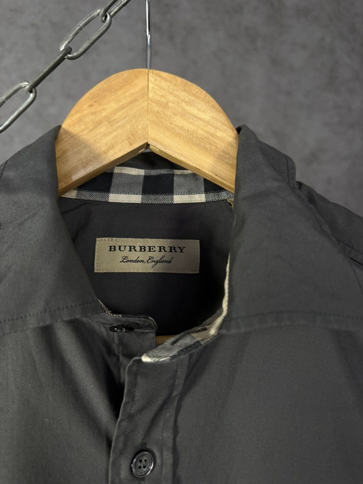 Burberry Burberry luxury designer logo shirt Size US S / EU 44-46 / 1 - 3 Thumbnail