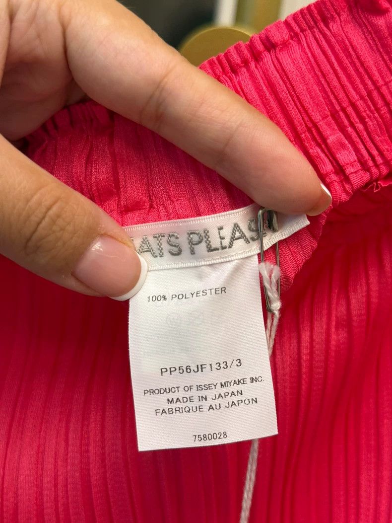 Issey Miyake Issey Miyake size:3 Red pleated trousers Size 31" - 5 Thumbnail