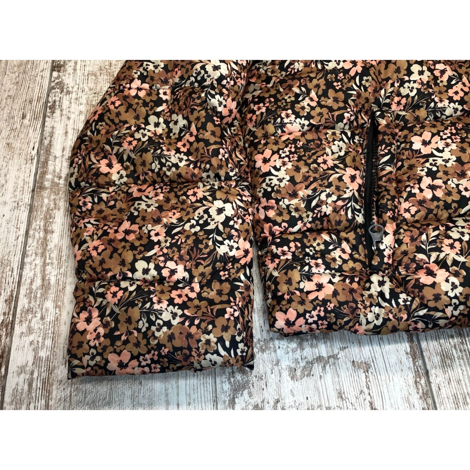 Vintage Time and Tru Time and Tru Women's Mid Weight Pink Ditsy Floral Puffer Jacket Plus Size XL Size XL / US 12-14 / IT 48-50 - 4 Thumbnail