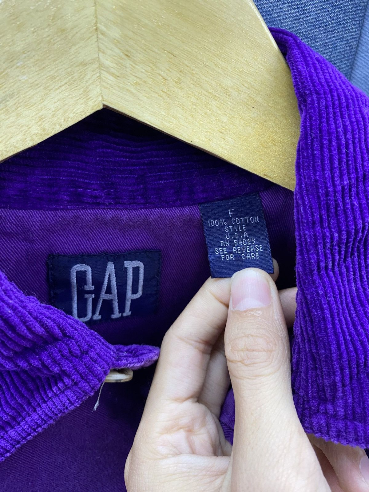 Designer × Gap × Vintage Vintage Gap 90s button shirt corduroy Size US L / EU 52-54 / 3 - 9 Thumbnail
