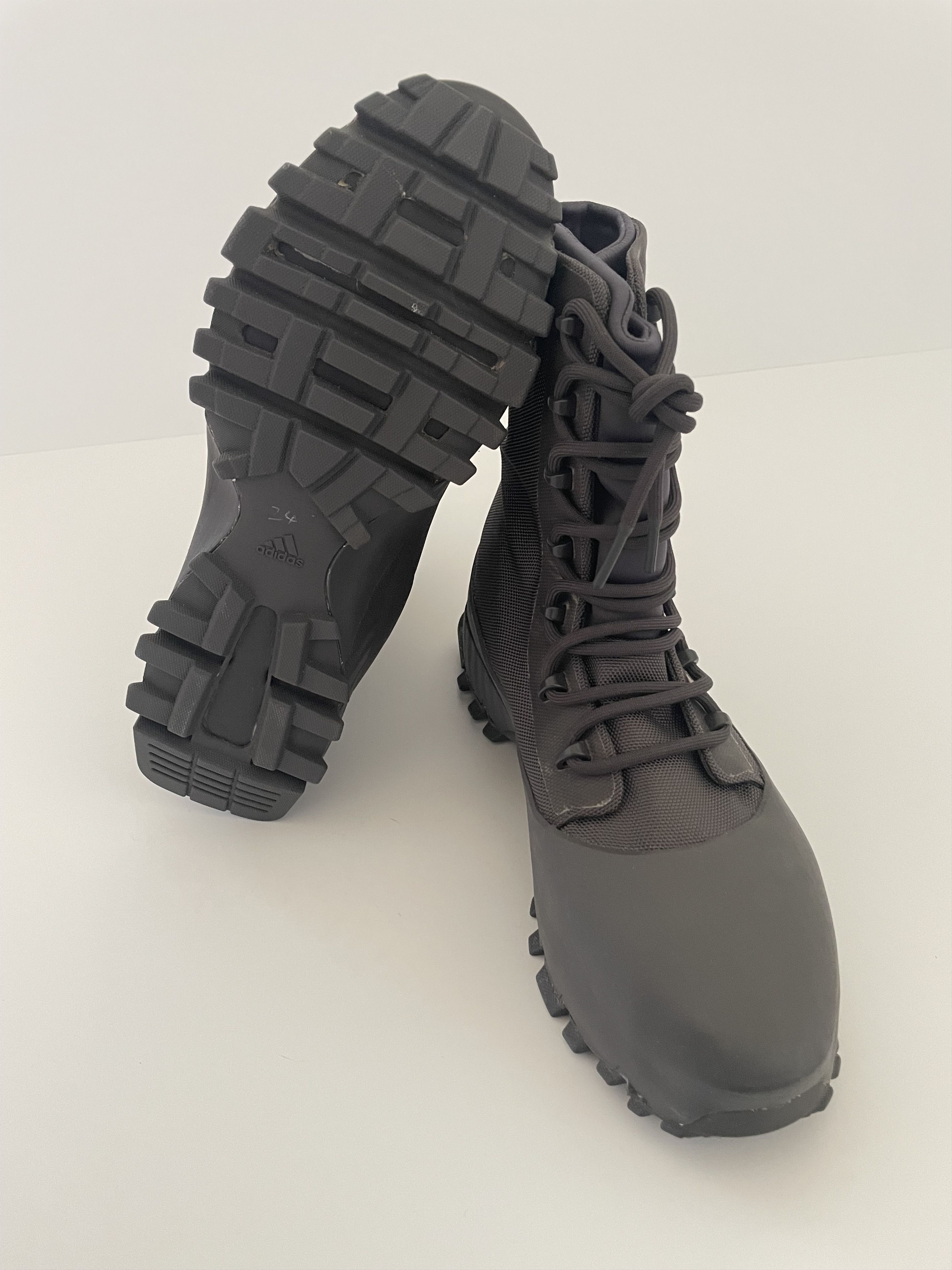Yeezy Yeezy 1050 V1 Size US 11 / EU 44 - 3 Thumbnail