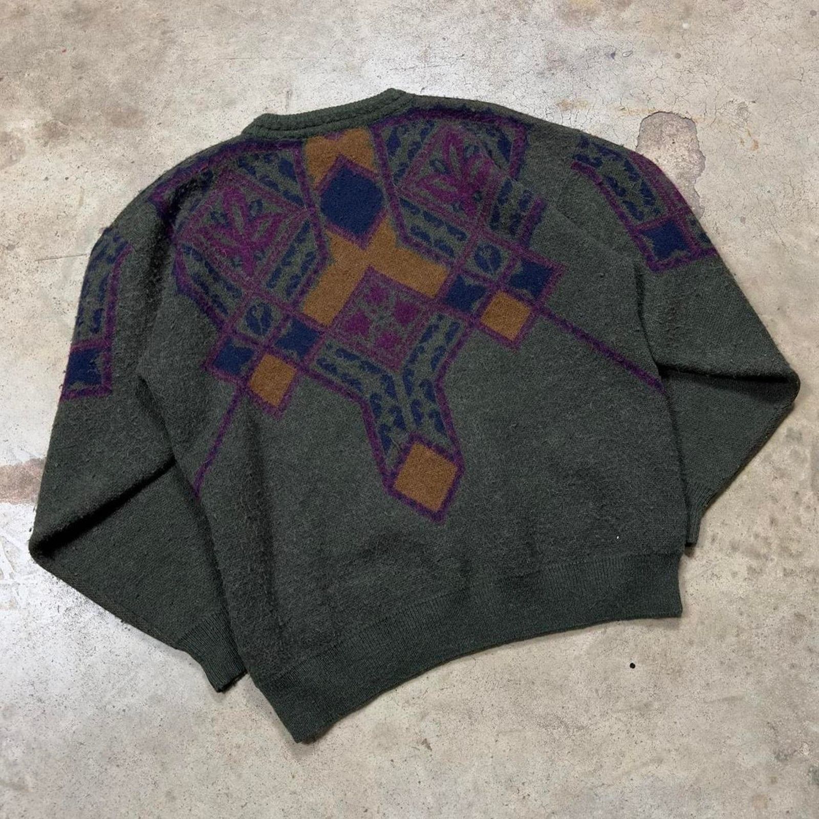 Coogi × Japanese Brand Vintage Casual Geometrical Abstract Style Wool Sweater Size US L / EU 52-54 / 3 - 2 Thumbnail