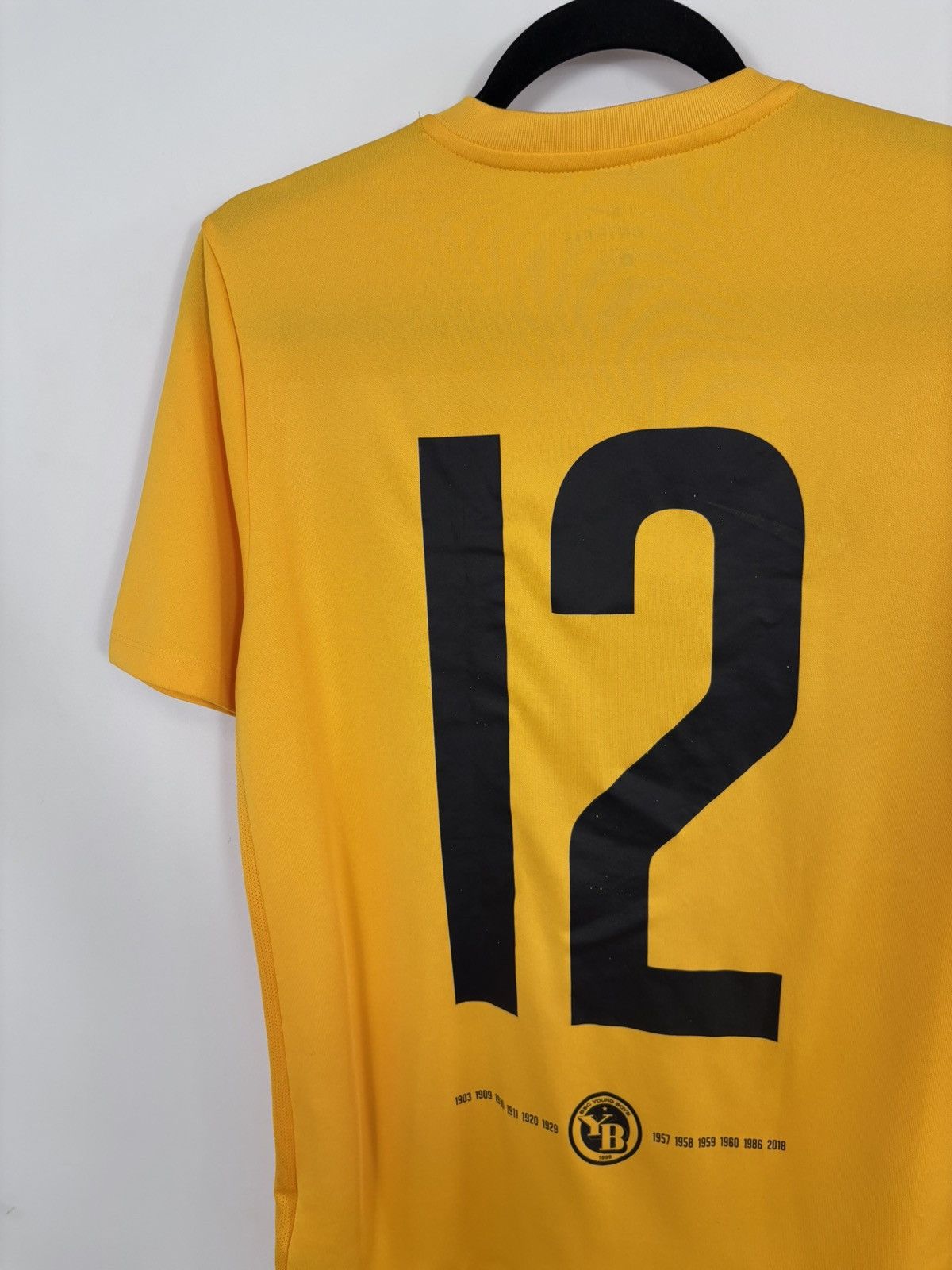 Nike Nike Young Boys Switzerland 2018 #12 Football Soccer Jersey Size US M / EU 48-50 / 2 - 16 Thumbnail