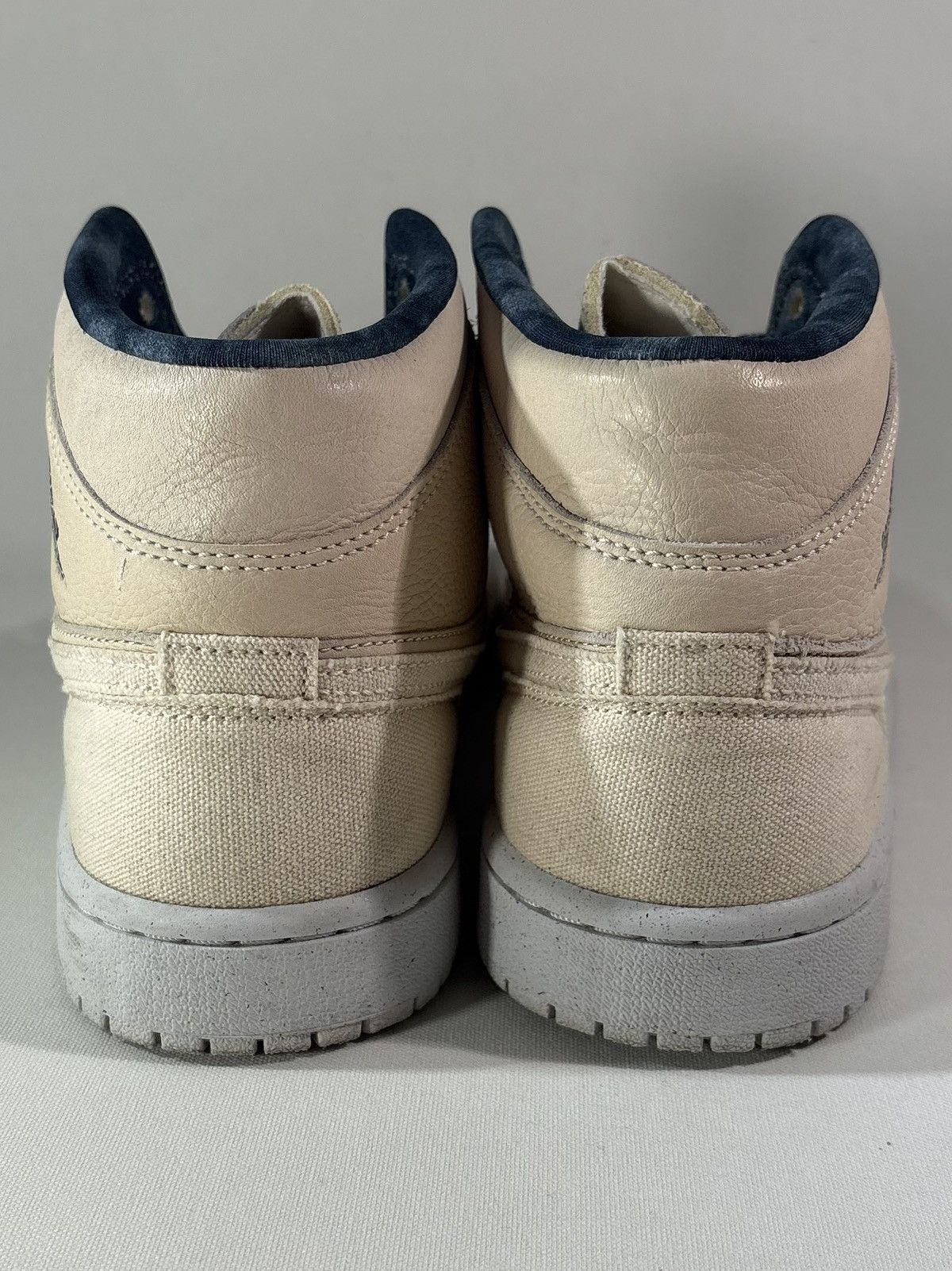Jordan Brand Nike Air Jordan 1 Mid SE Sanddrift Women's Sneakers Size 9 Size US 9 / IT 39 - 7 Thumbnail