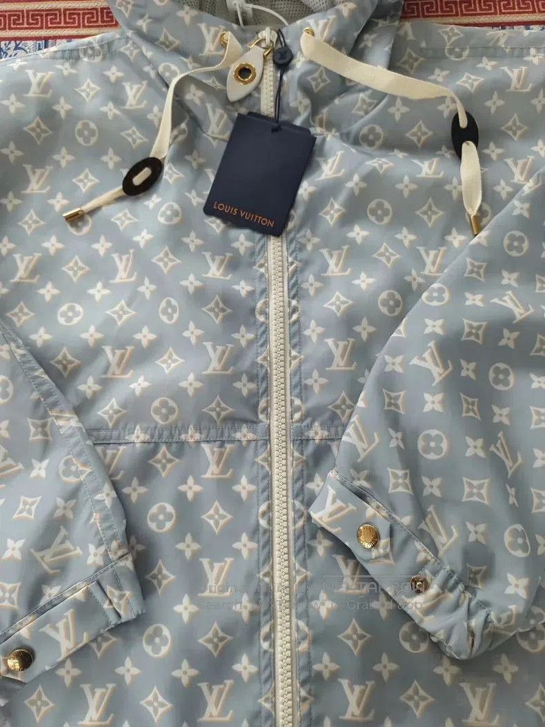 Louis Vuitton LV Blue Monogram Hooded Windbreaker. Size US L / EU 52-54 / 3 - 2 Thumbnail