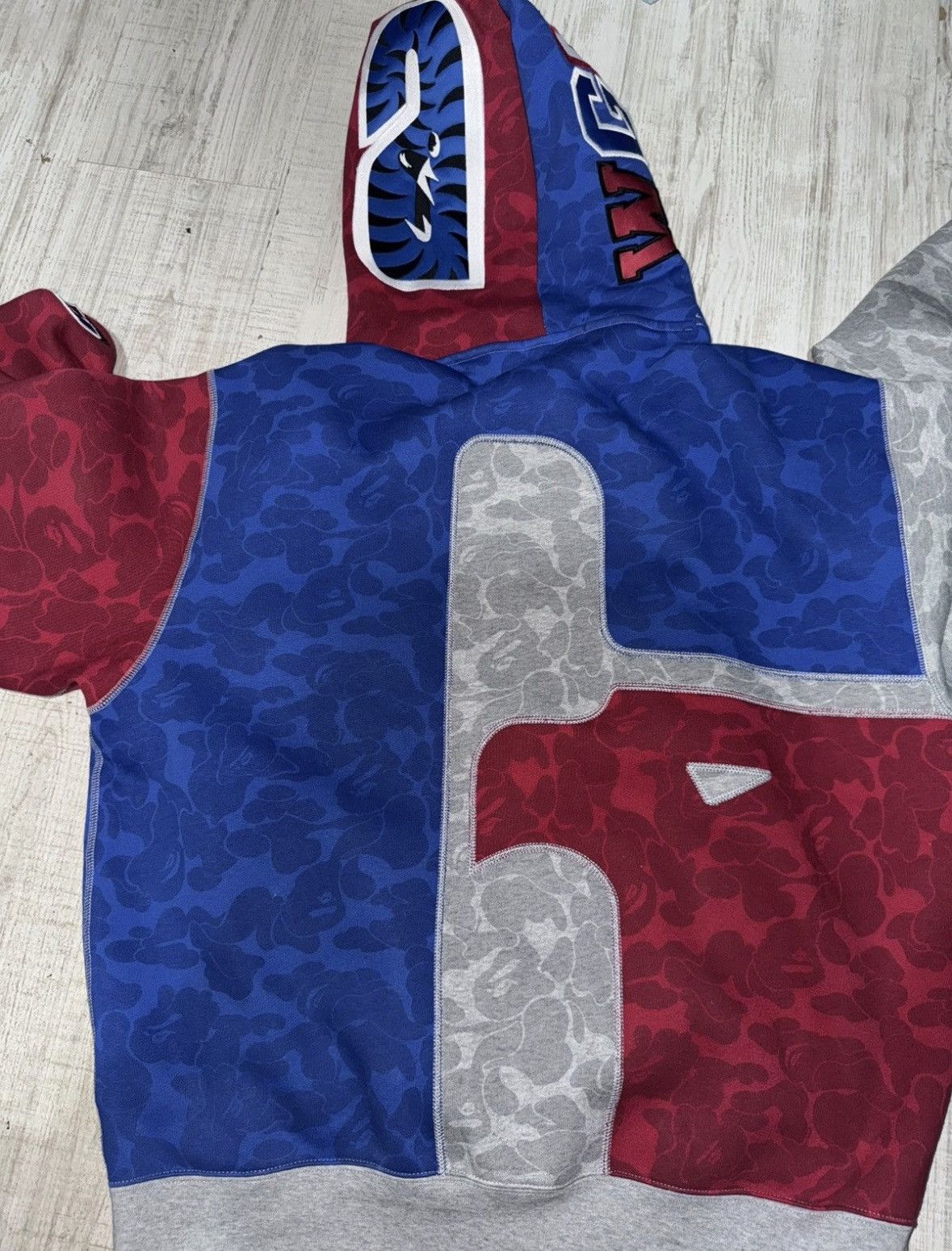 Bape × Russell Athletic bape shark fullzip Size US XL / EU 56 / 4 - 5 Thumbnail