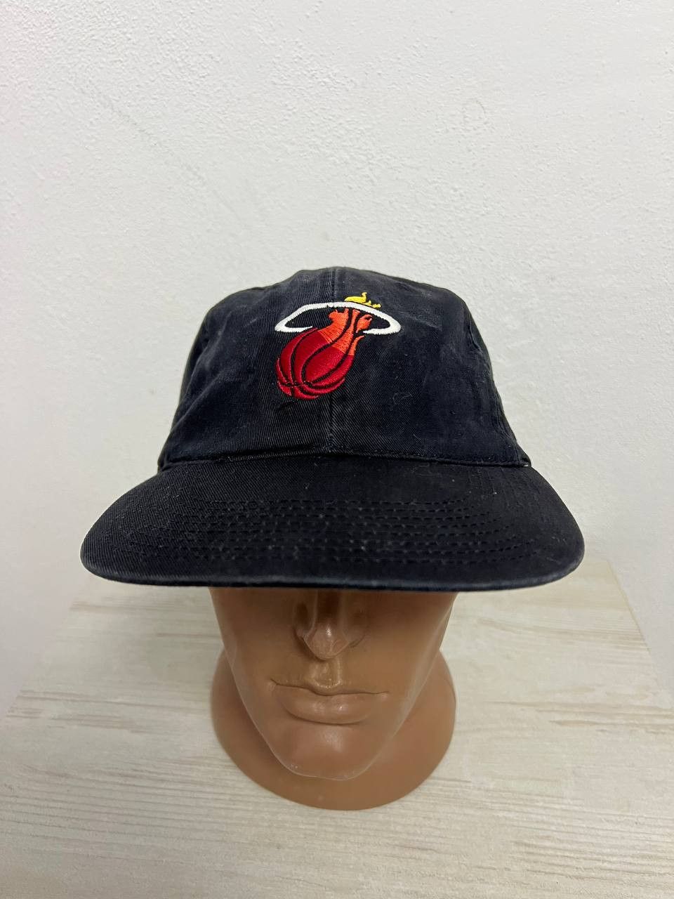 Sports Specialties Vintage Maimi Heat NBA Sports Specialties Hat Cap Size ONE SIZE - 9 Thumbnail