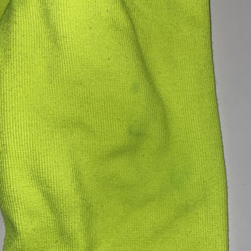 Fashion Nova Fashion Nova I Neon Off The Shoulder Tie Crop Top Size M / US 6-8 / IT 42-44 - 5 Thumbnail