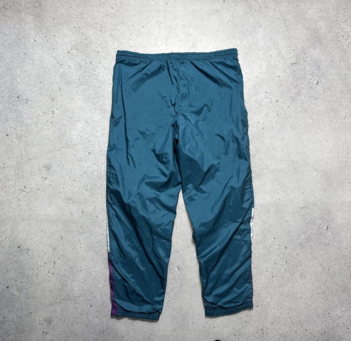 Nike Nike Vintage 80’s Nylon Track Pants Swoosh Drill Size US 34 / EU 50 - 8 Thumbnail