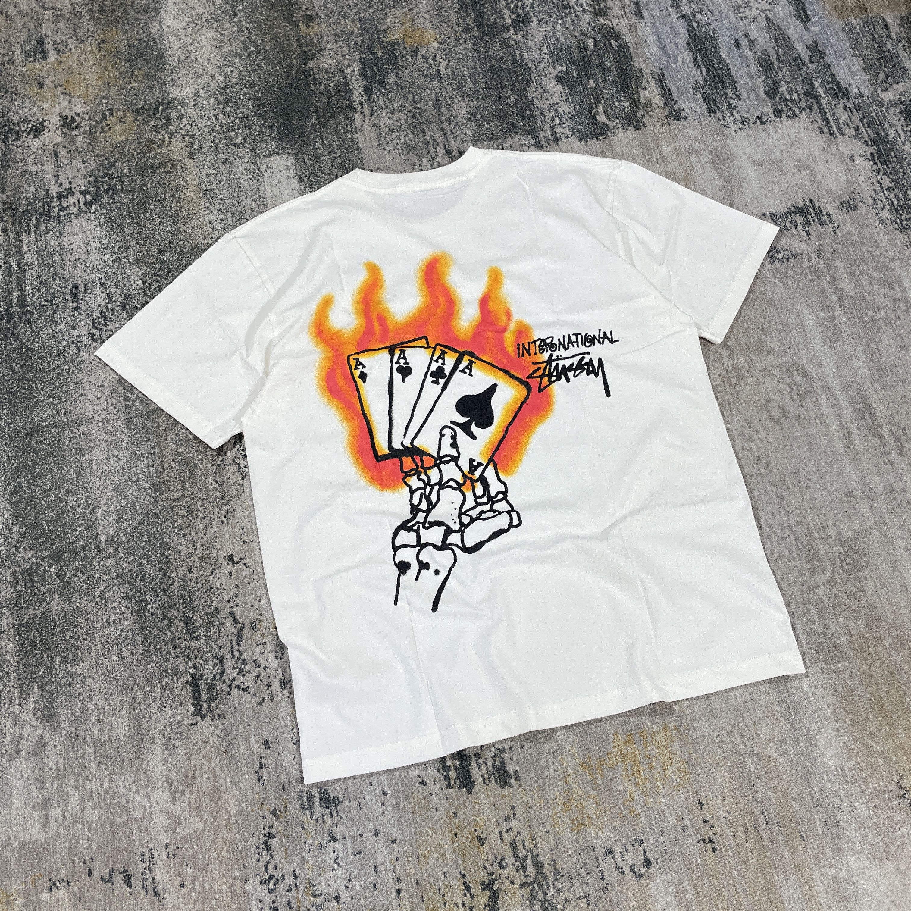 Stussy STUSSY READ EM'N'WEEP PIG DYED TEE MEDIUM Size US M / EU 48-50 / 2 - 1 Thumbnail