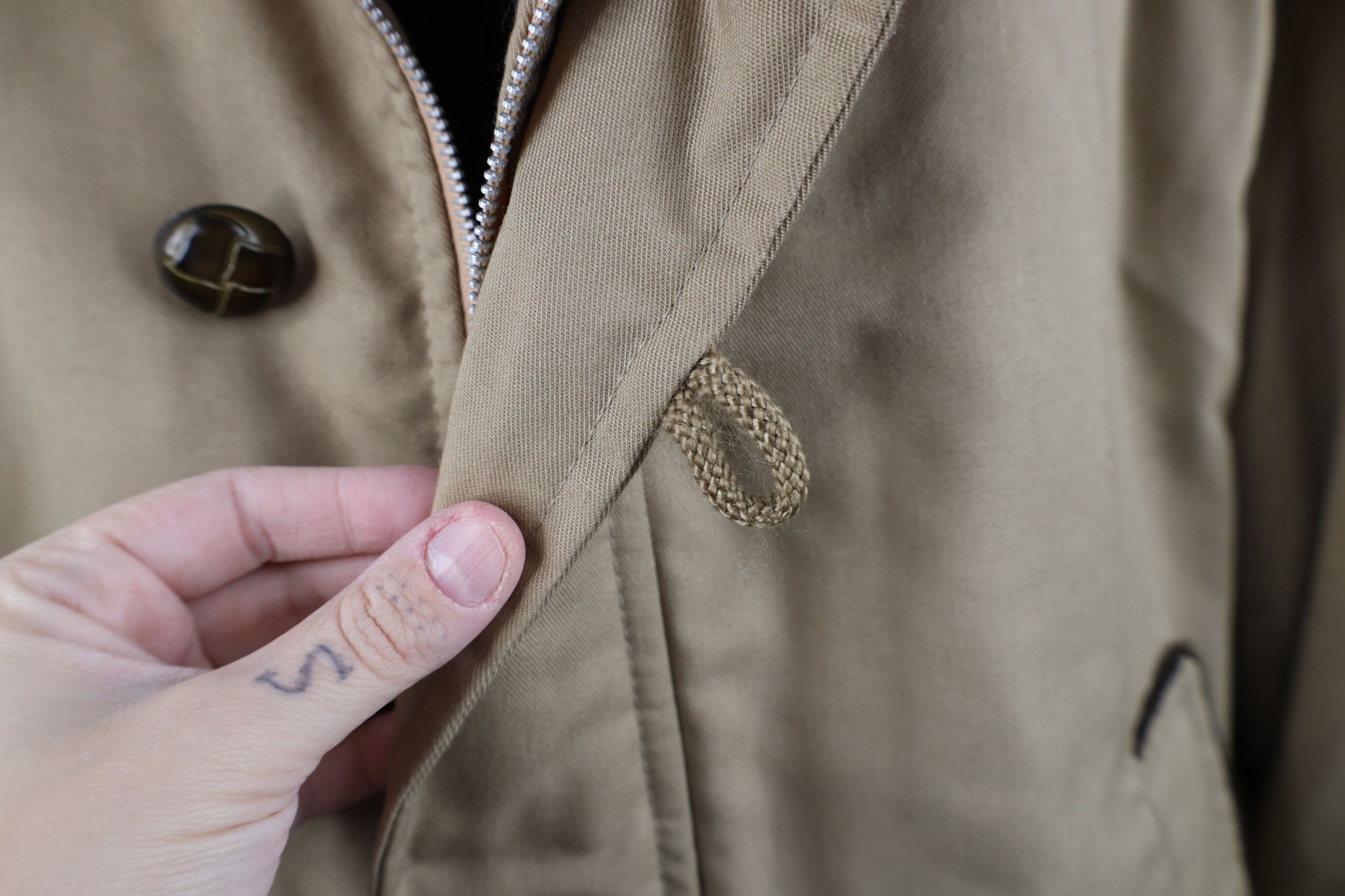 Vintage Vintage 70s Streetwear Hooded Canvas Parka Jacket Beige Size US L / EU 52-54 / 3 - 5 Thumbnail
