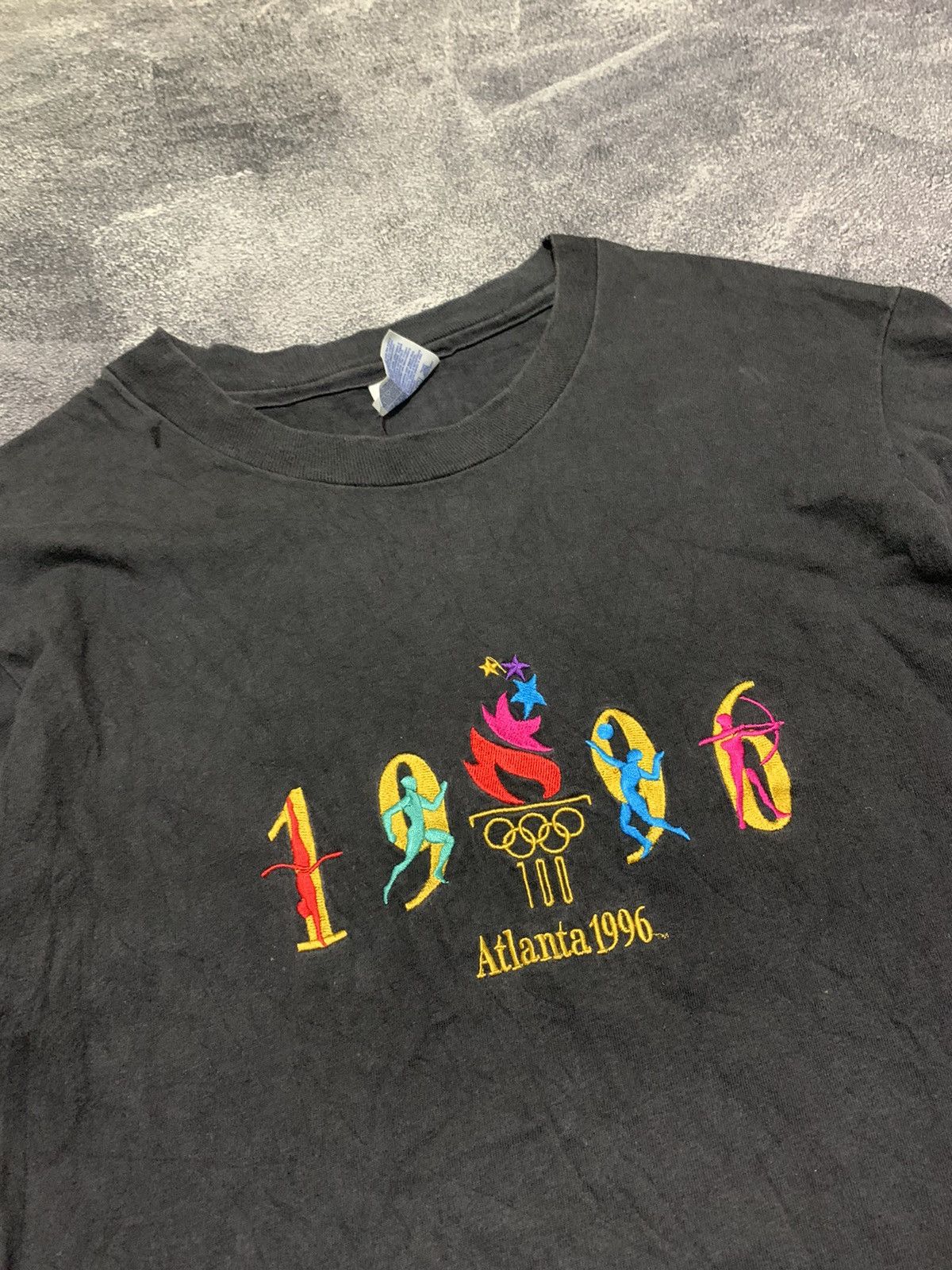 Hanes T-shirt hanes atlanta 1996 vintage Size US M / EU 48-50 / 2 - 2 Thumbnail