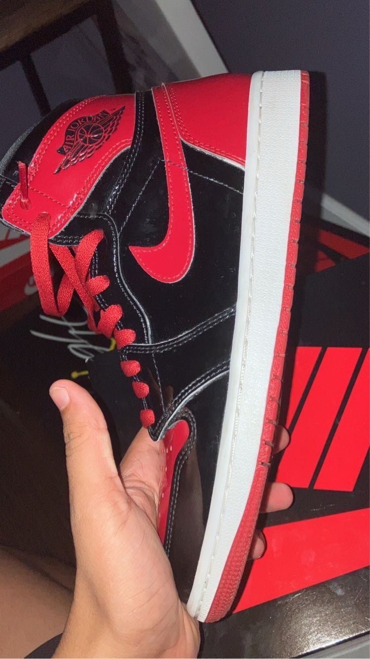 Jordan Brand Jordan 1 Patent Bred Size US 9 / EU 42 - 2 Thumbnail