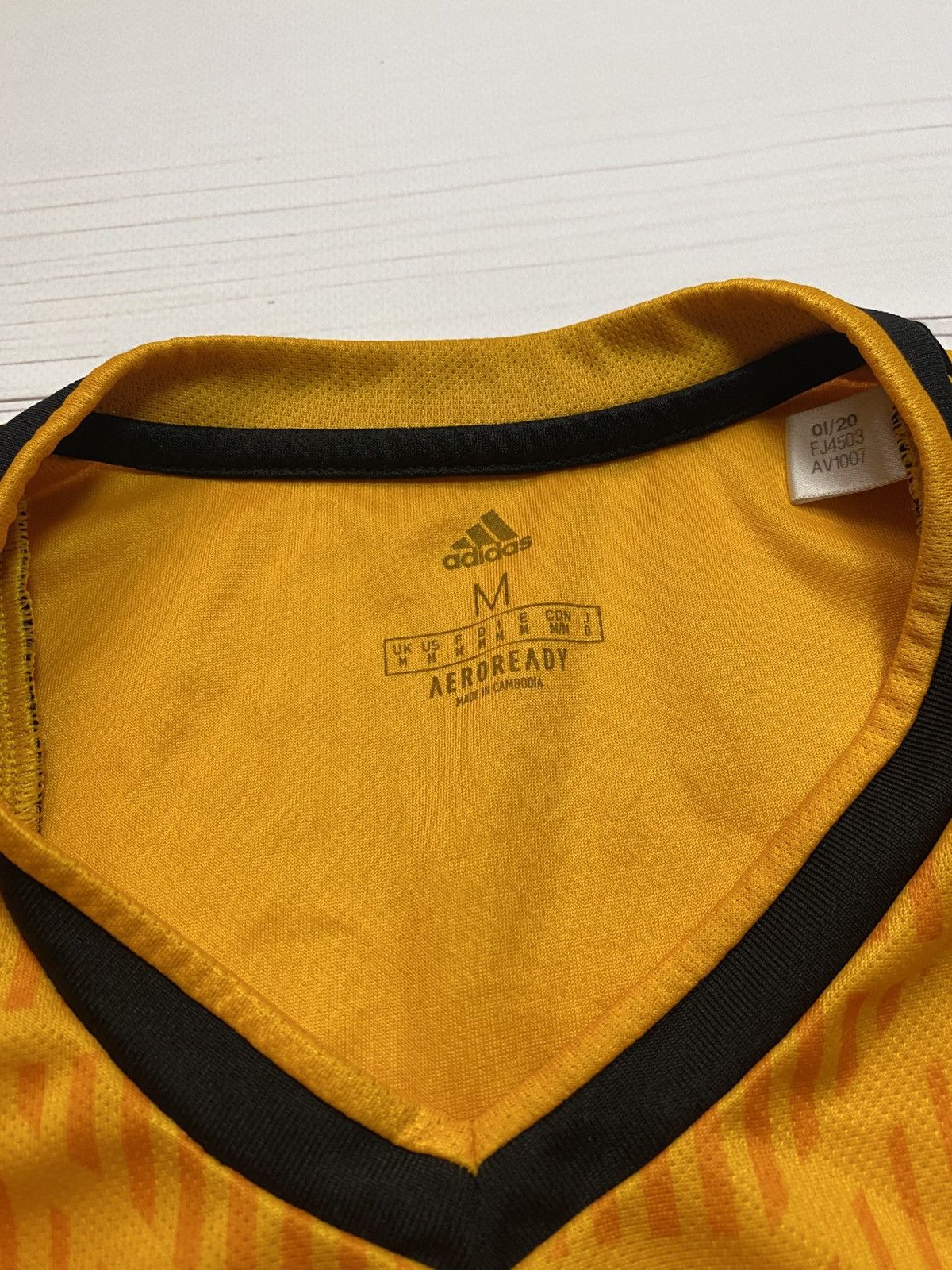 Adidas Adidas Wolverhampton 2020/21 home football y2k t shirt Size US M / EU 48-50 / 2 - 3 Thumbnail