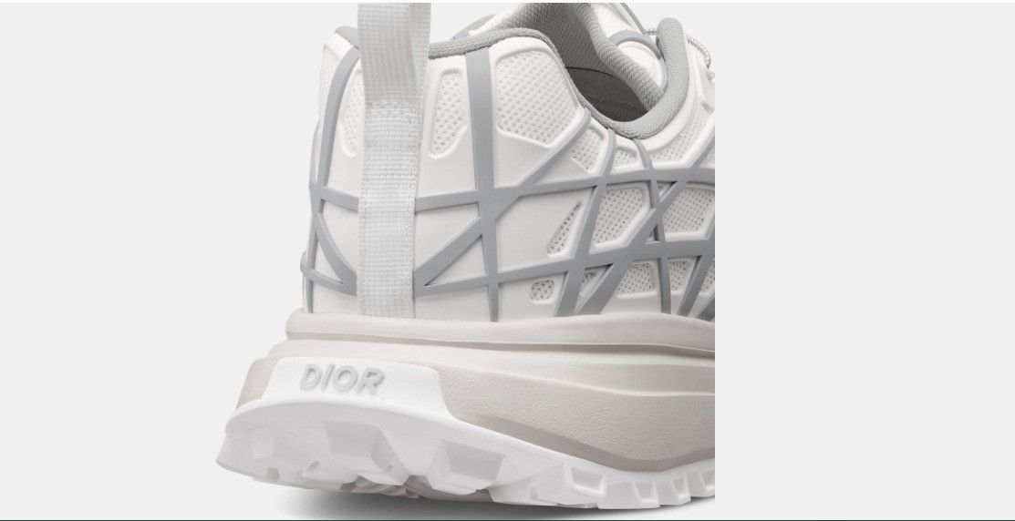 Dior o1w1db11124 B31 Runner Sneakers in White & Grey Size US 10 / EU 43 - 4 Thumbnail