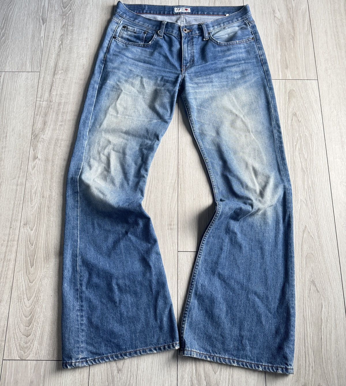 Tommy Hilfiger Tommy hilfiger flared 2002 rare jeans Size US 32 / EU 48 - 1 Thumbnail