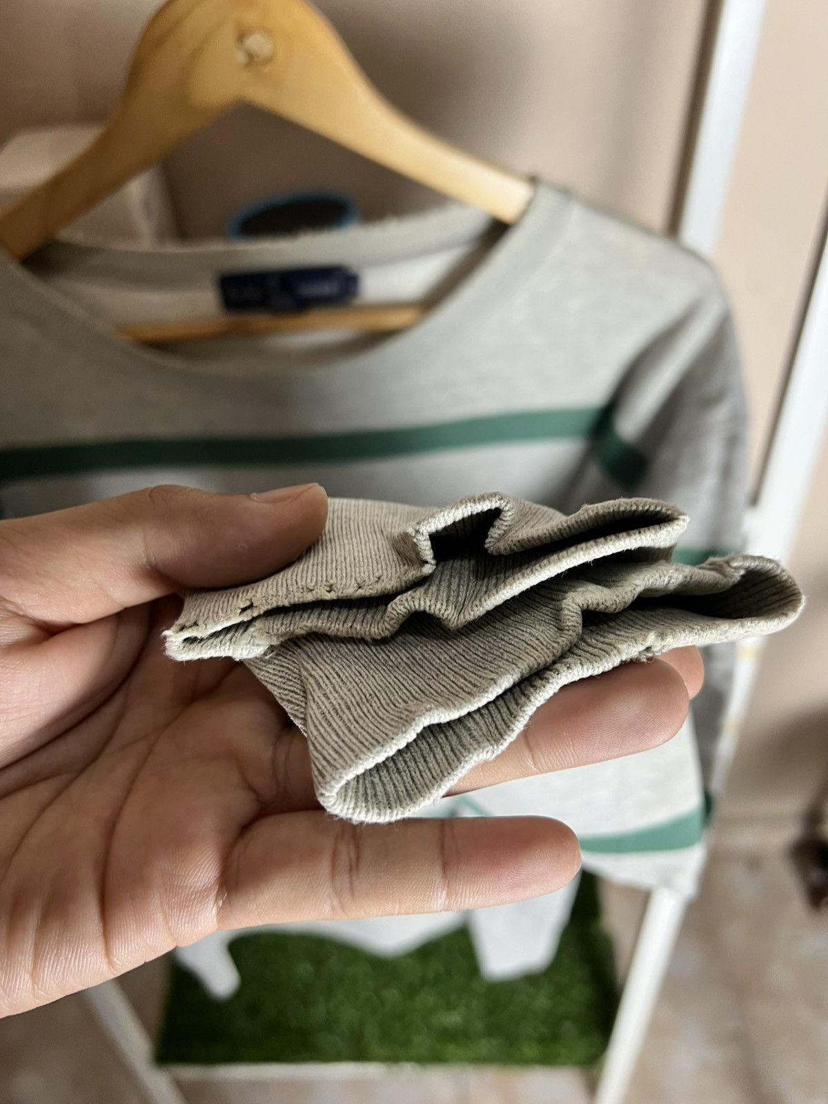 Polo Ralph Lauren Polo Ralph Lauren Vintage Striped Sweatshirt Worn Distressed Size US M / EU 48-50 / 2 - 7 Thumbnail