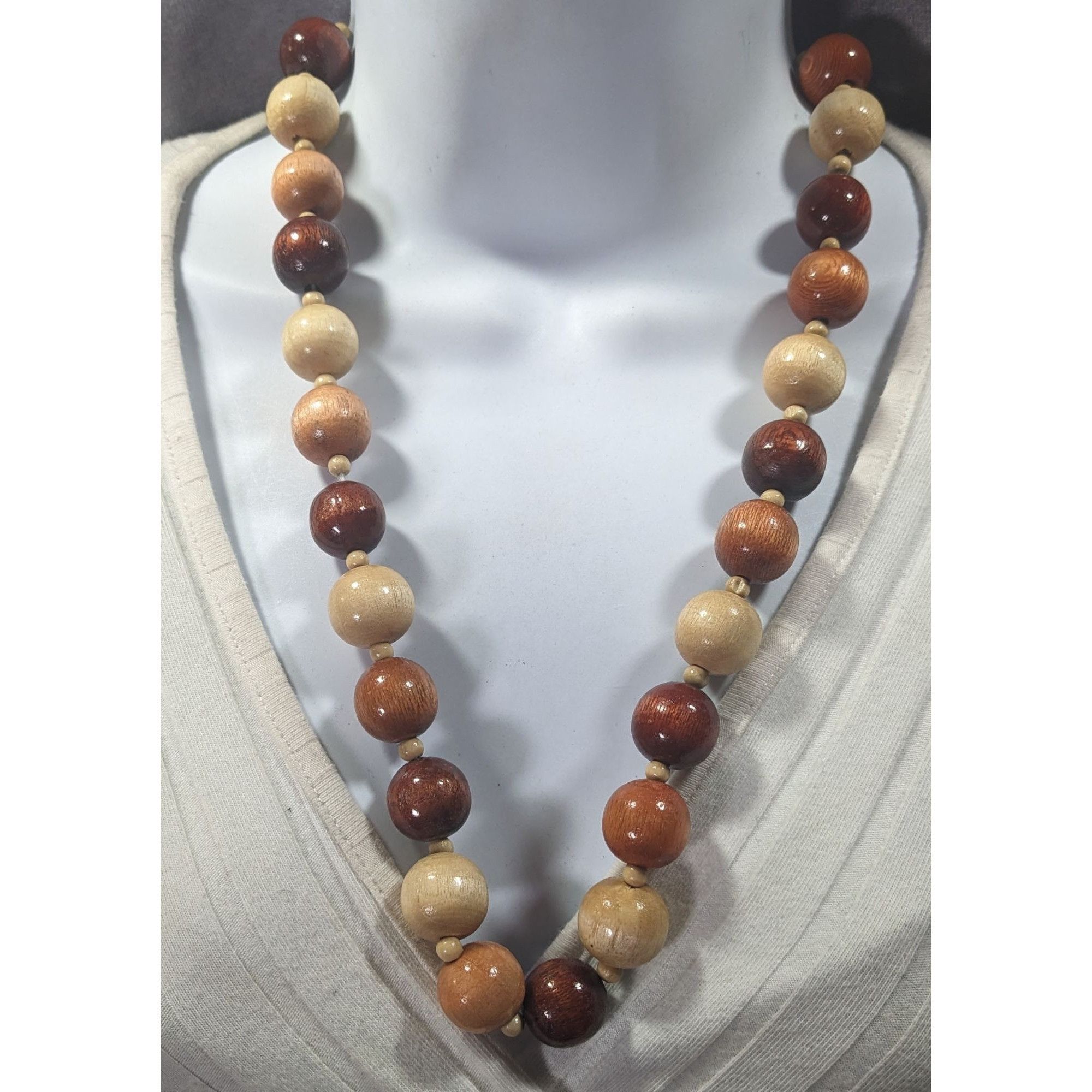 Other Rustic Cottagecore Polished Wood Beaded Lightweight Necklace Size ONE SIZE - 2 Thumbnail