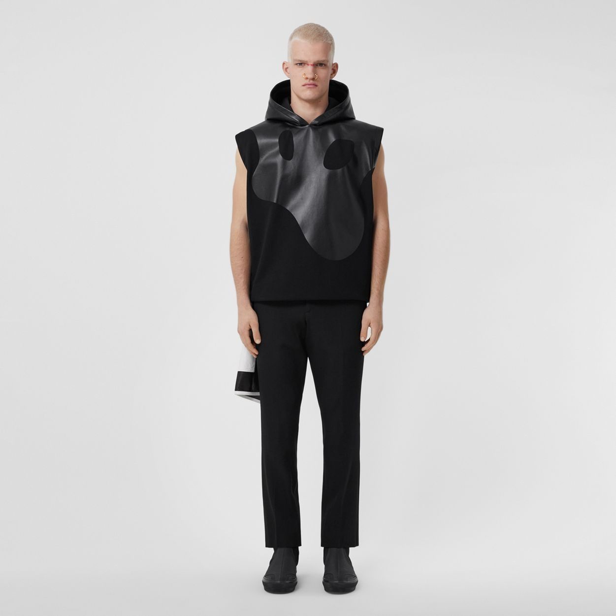 Burberry o1mle0326 Monster Graphic Cotton Lambskin Sleeveless Hoodie Size US M / EU 48-50 / 2 - 2 Thumbnail