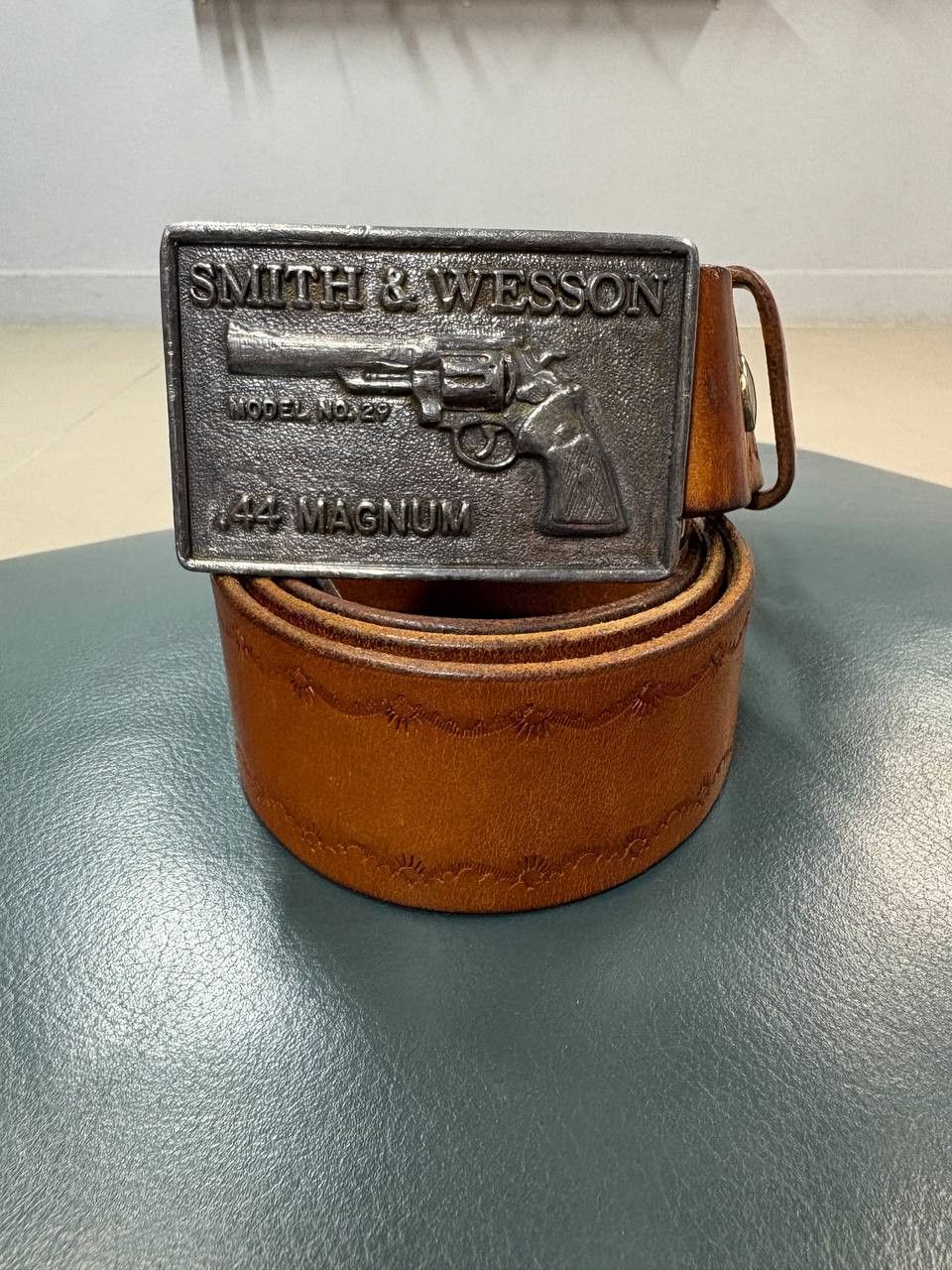 Other Smith Wesson mens leather belt 44 Magnum Size ONE SIZE - 1 Thumbnail
