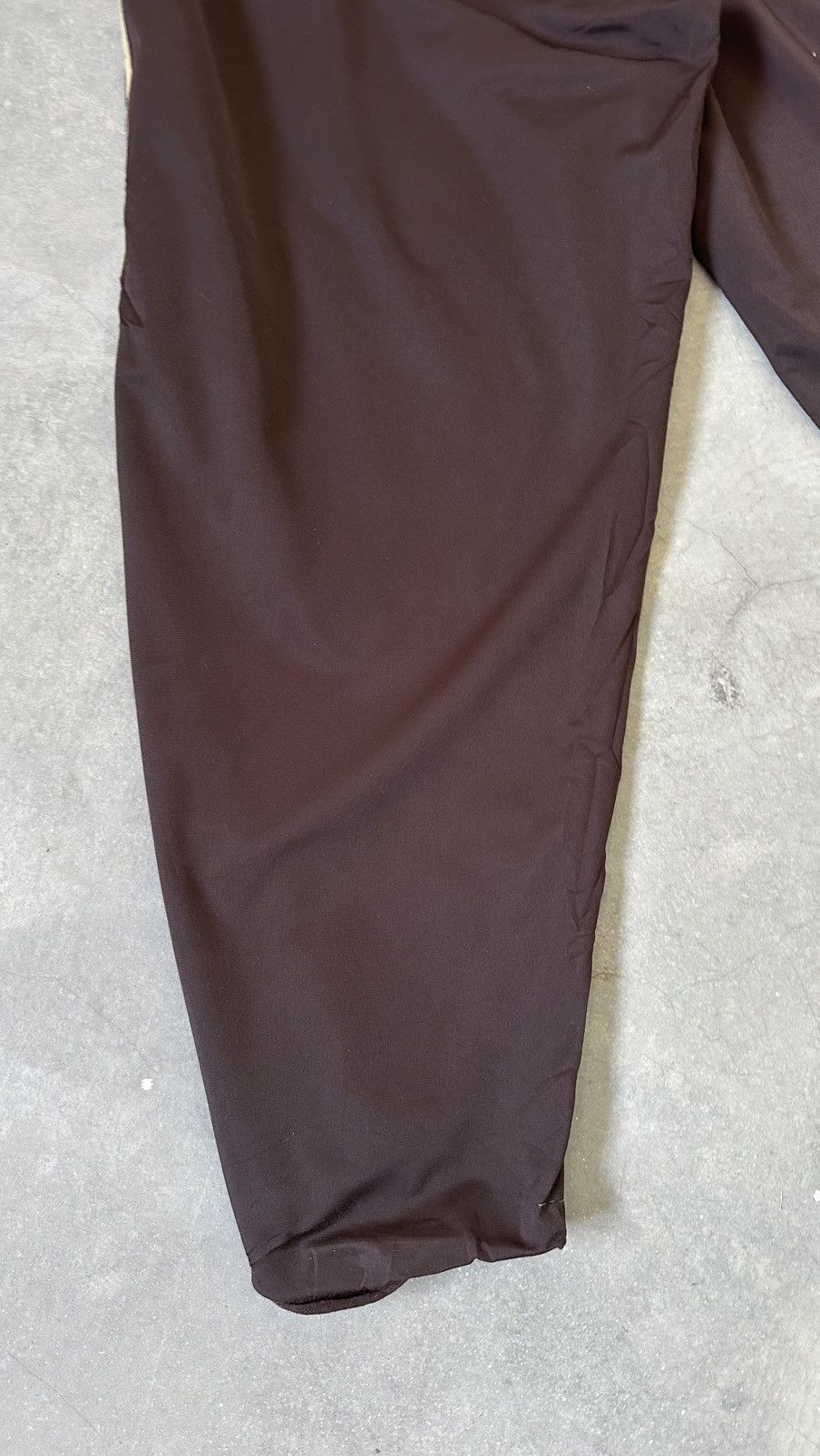 Adidas VINTAGE ADIDAS ORIGINALS TRACK PANT Size US 34 / EU 50 - 9 Thumbnail