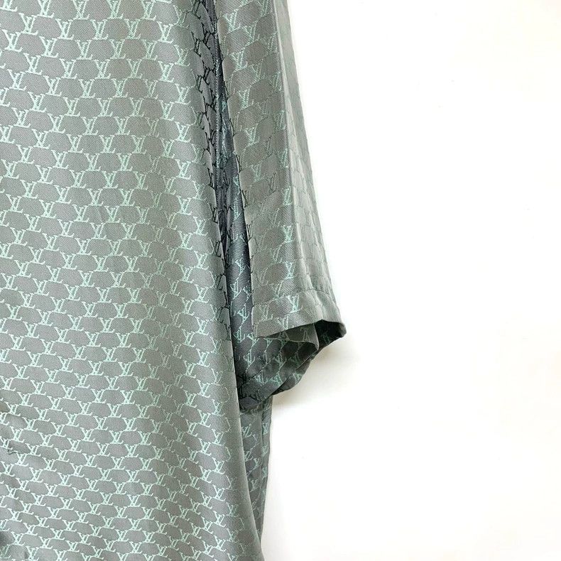 Louis Vuitton LOUIS VUITTON size 5l Full logo jacquard Cuban collar shor Size US M / EU 48-50 / 2 - 5 Thumbnail