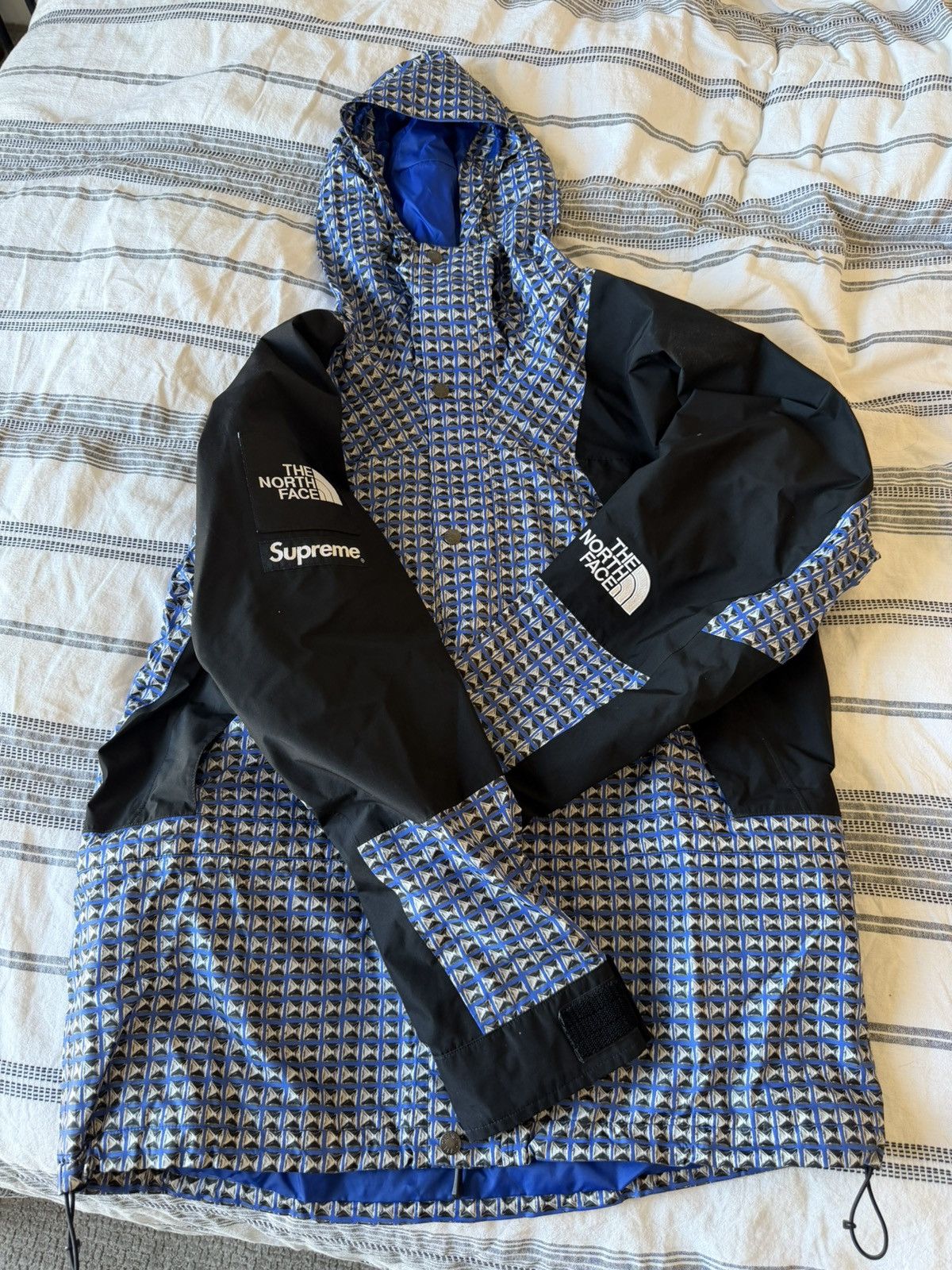 Supreme × The North Face Supreme tnf studded jacket Size US L / EU 52-54 / 3 - 1 Thumbnail