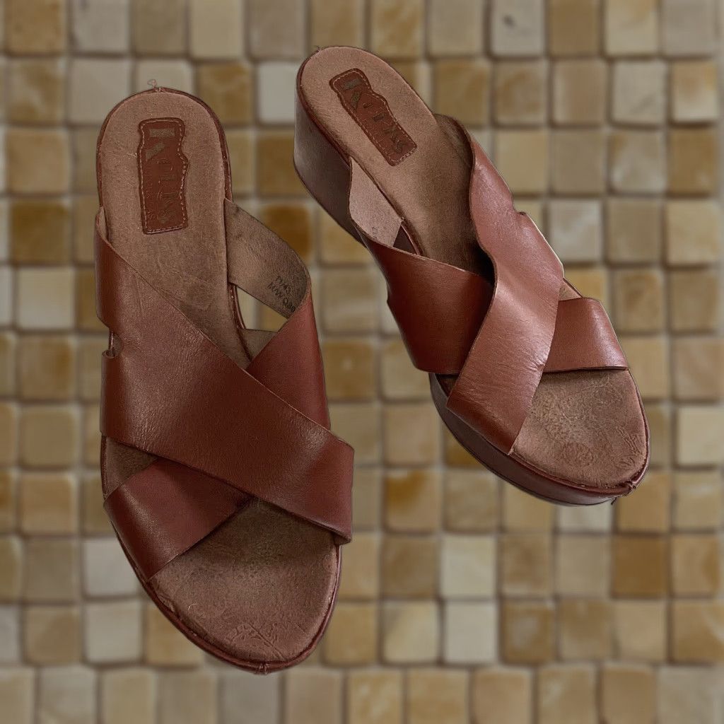 Vintage Kork-Ease Leather Brown Wedge Sandal Women's Size 11 Mid Heel Shoes Comfort