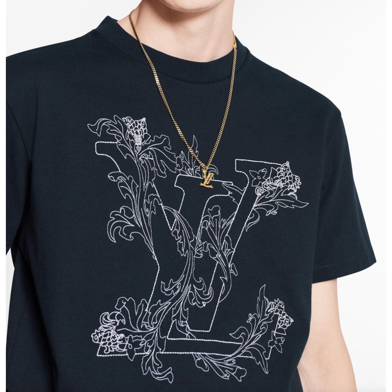 Louis Vuitton Louis Vuitton Embroidered Logo Short Sleeve T-Shirt Medium M Size US M / EU 48-50 / 2 - 3 Thumbnail
