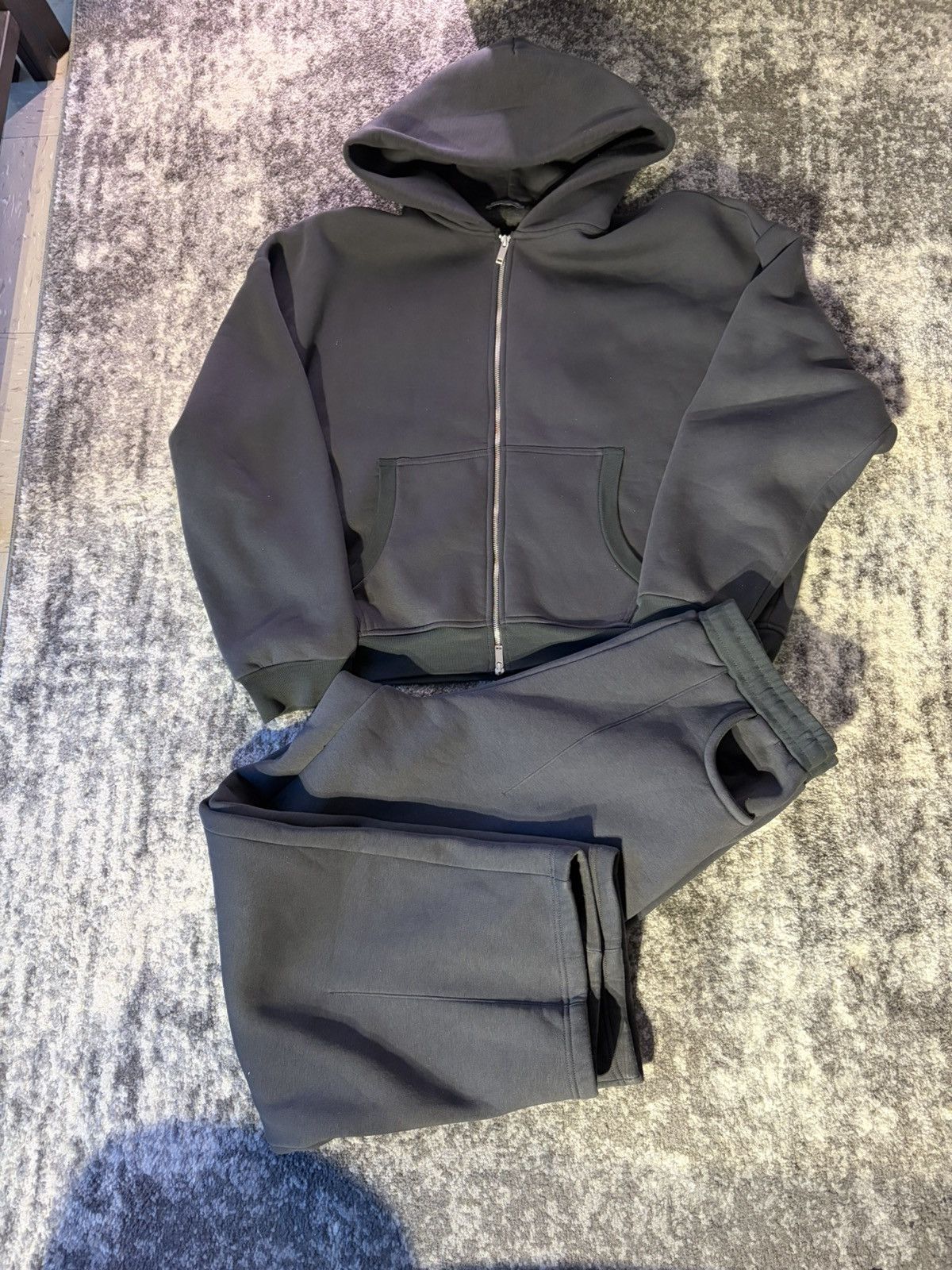 Other SweatsCollective COZY Hoodie & Straight Leg Set Size US XL / EU 56 / 4 - 1 Thumbnail