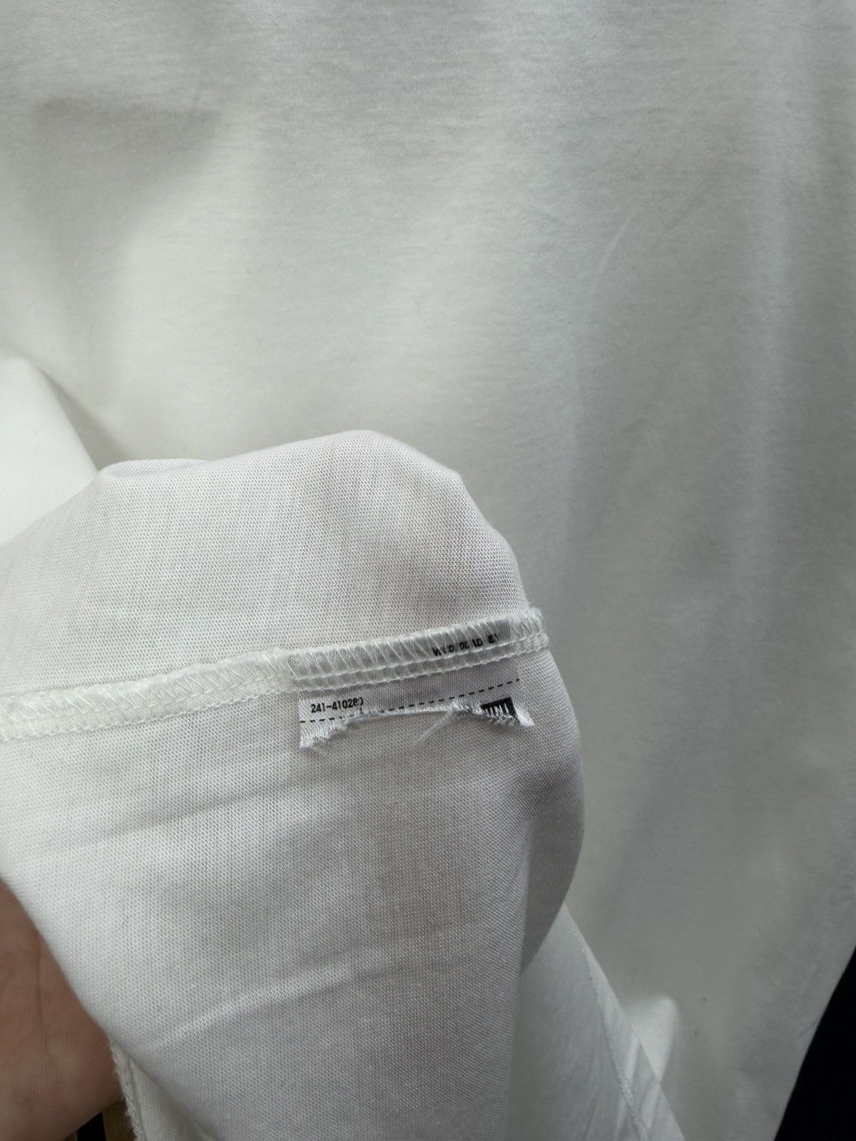 JW Anderson × Uniqlo JW Anderson x Uniqlo Asymmetric Layered T-Shirt White Size M Size M / US 6-8 / IT 42-44 - 9 Thumbnail