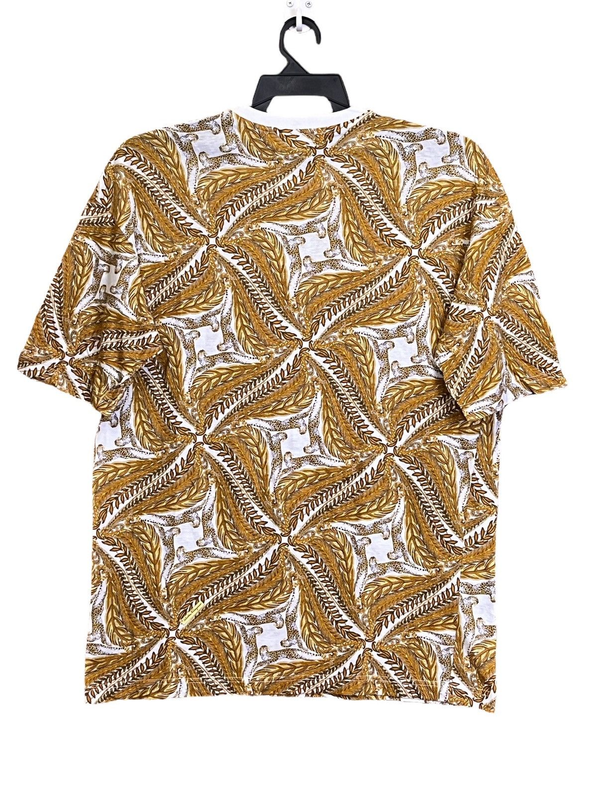 Salvatore Ferragamo VINTAGE SALVATORE FERRAGAMO LEOPARD FULLPRINT T SHIRT Size US L / EU 52-54 / 3 - 2 Thumbnail