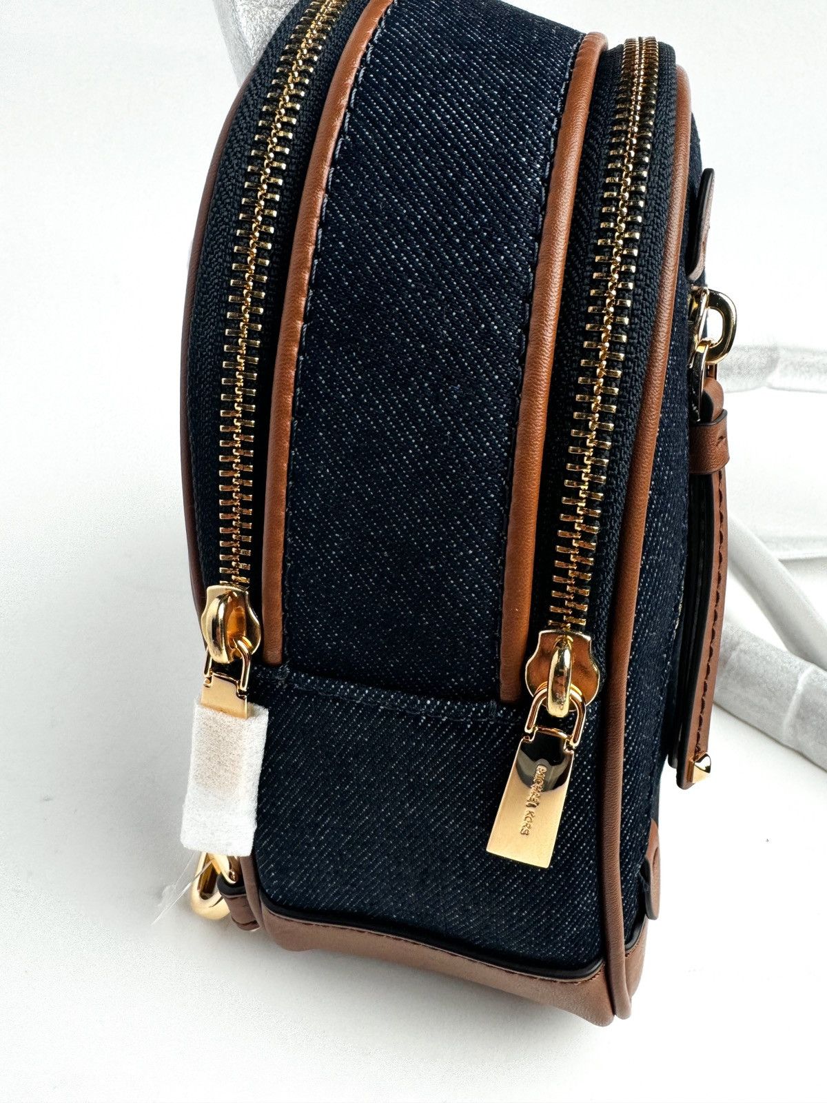 Michael Kors Michael Kora extra small convertible messenger backpack Size ONE SIZE - 3 Thumbnail
