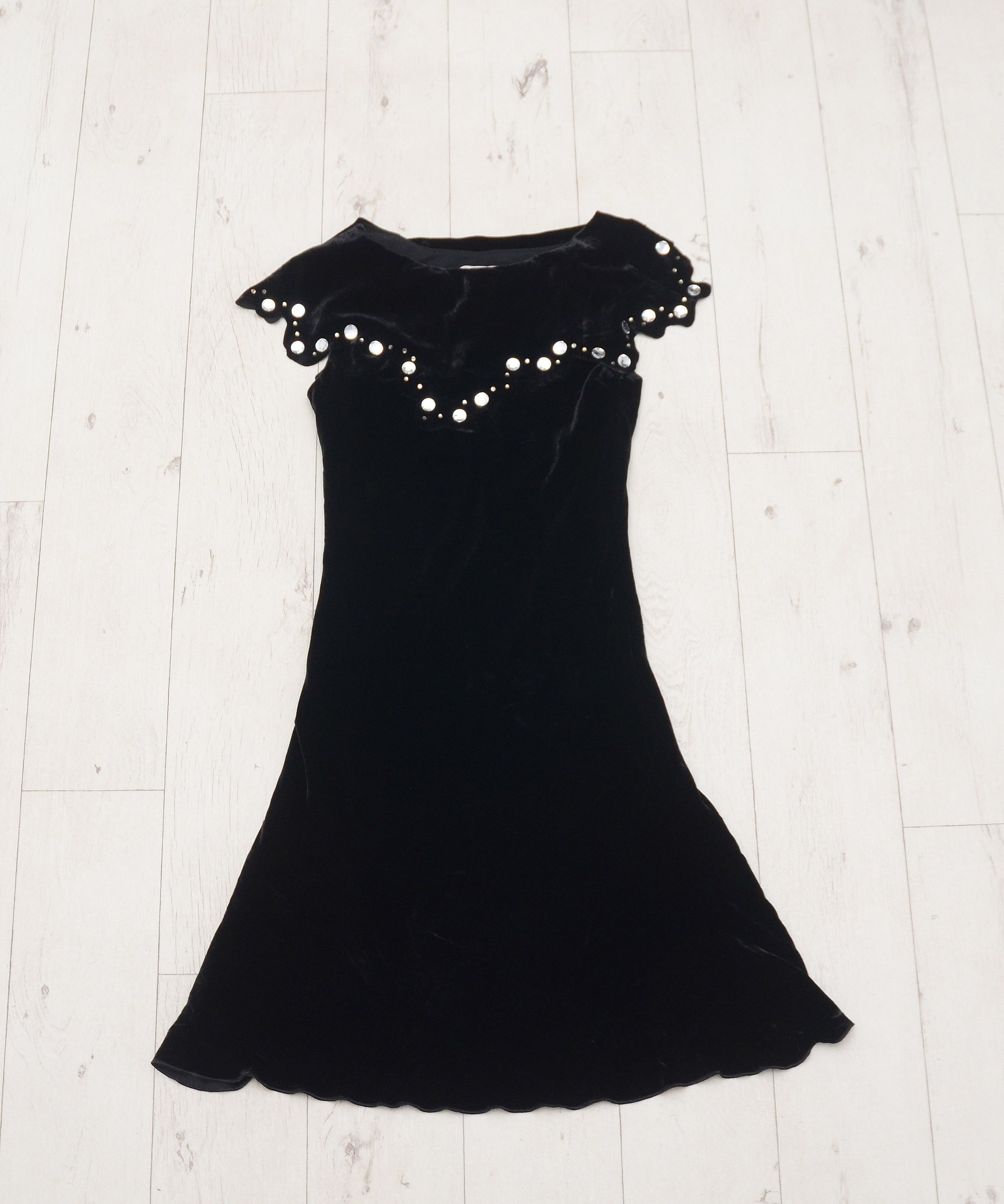 Armani Luxury Emporio Armani Elite Black Velvet Dress Crystal Size S / US 4 / IT 40 - 2 Thumbnail