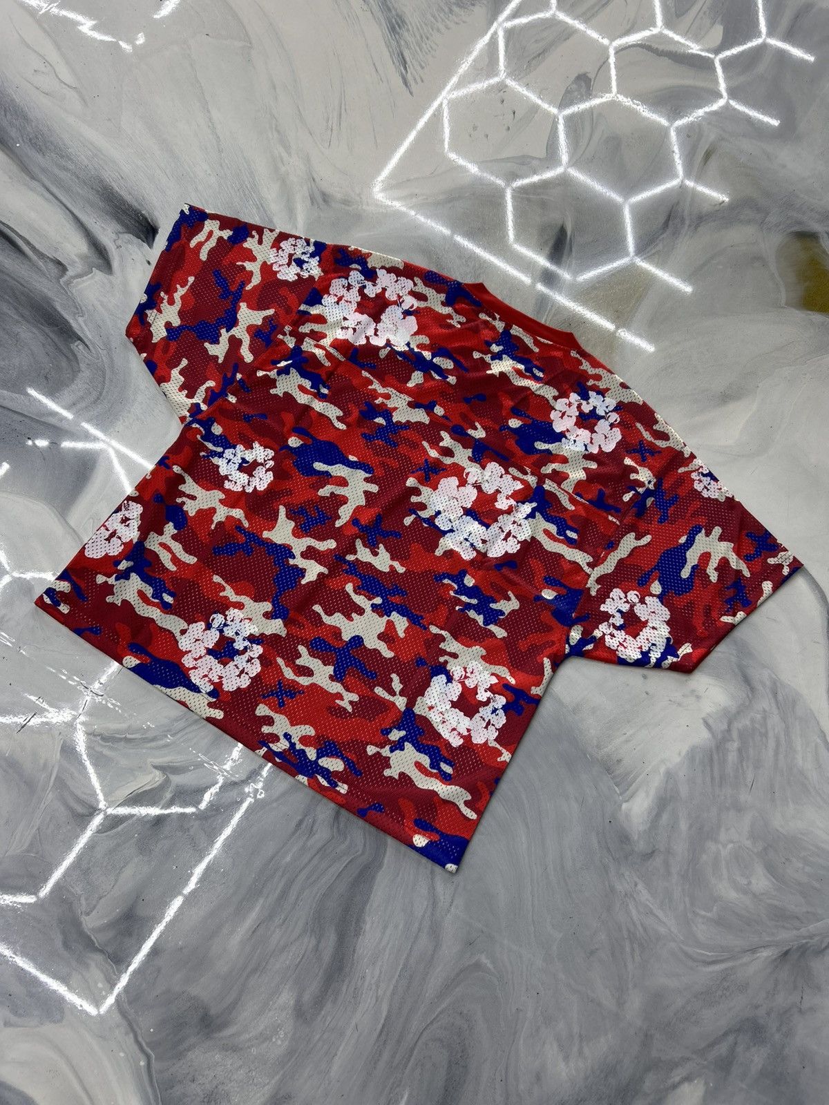 DENIM TEARS Denim Tears Red Blue Camo Cotton Wreath Jersey Size M Size US M / EU 48-50 / 2 - 14 Thumbnail