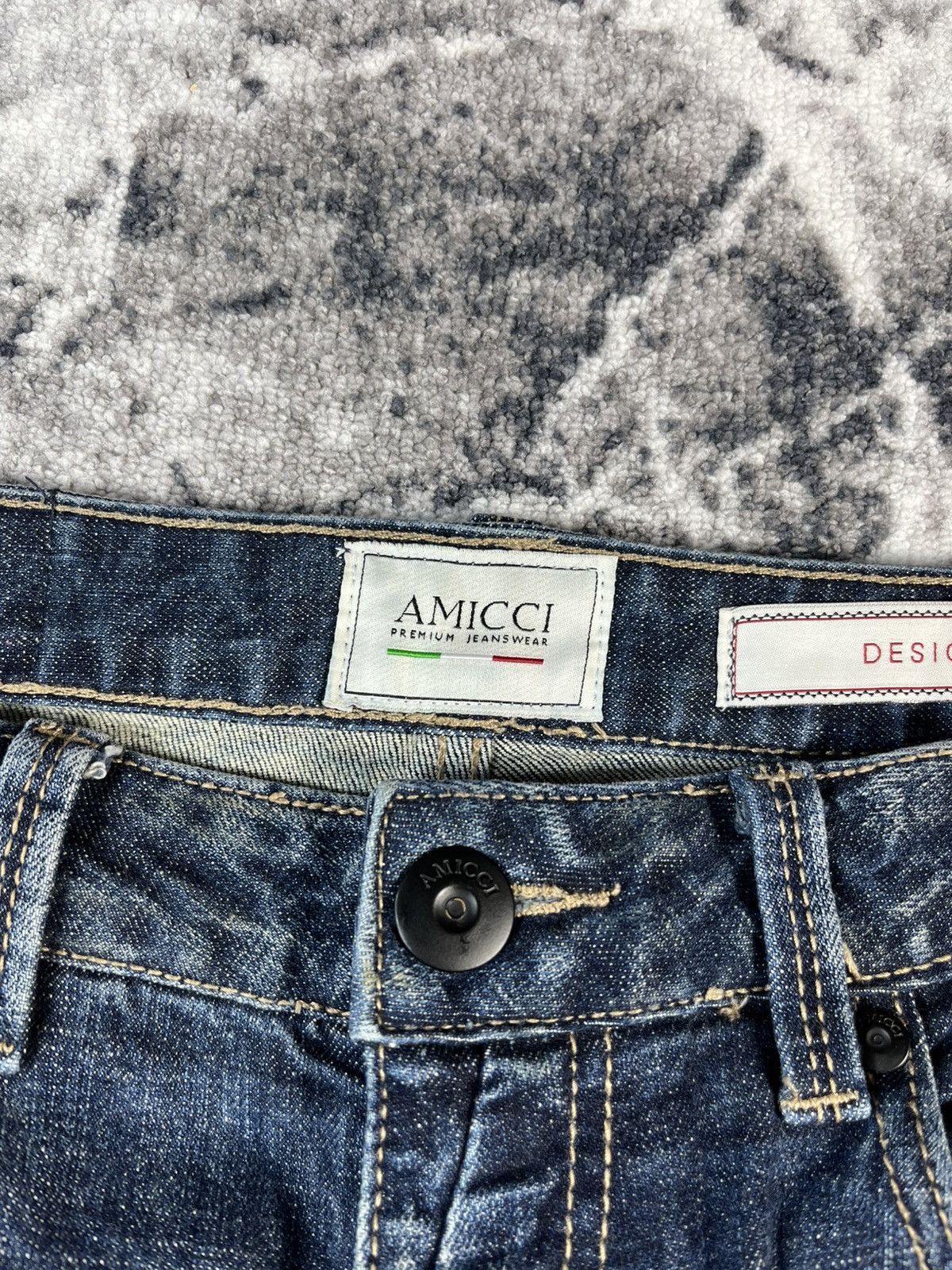 Other Amicci Distressed Denim Jeans Vintage Luxury Italy 30 Size 30" / US 8 / IT 44 - 8 Thumbnail