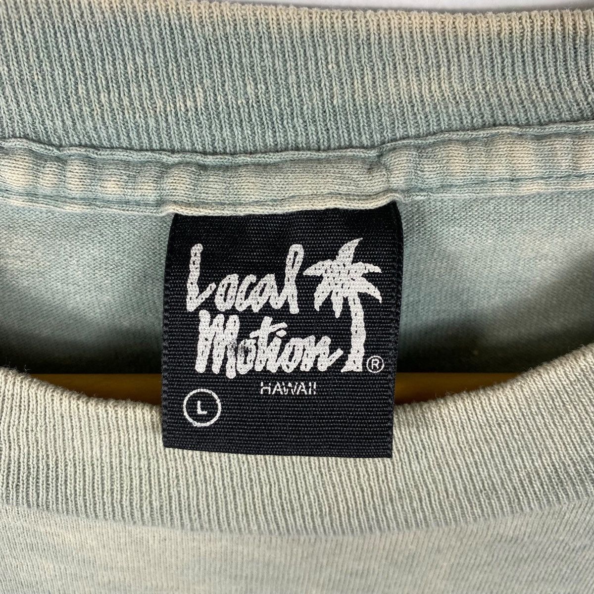 Vintage Vintage 90's LOCAL MOTION Hawaii Graphic Faded Tee Shirt Size US L / EU 52-54 / 3 - 7 Thumbnail