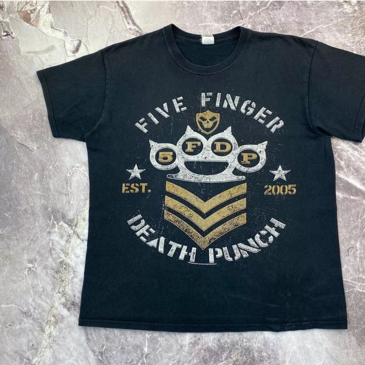 Band Tees × Vintage Five Finger Death Punch Graphic T-Shirt Rock 2017 metalica Size US L / EU 52-54 / 3 - 5 Thumbnail