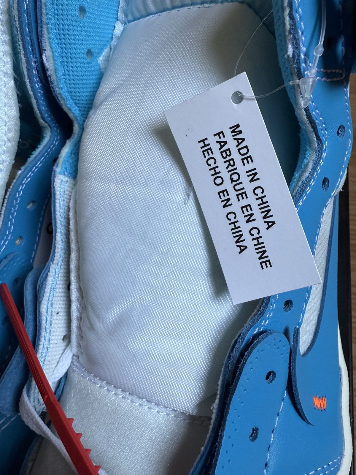 Nike × Off-White Jordan 1 Retro High Off-White University Size US 10.5 / EU 43-44 - 3 Thumbnail