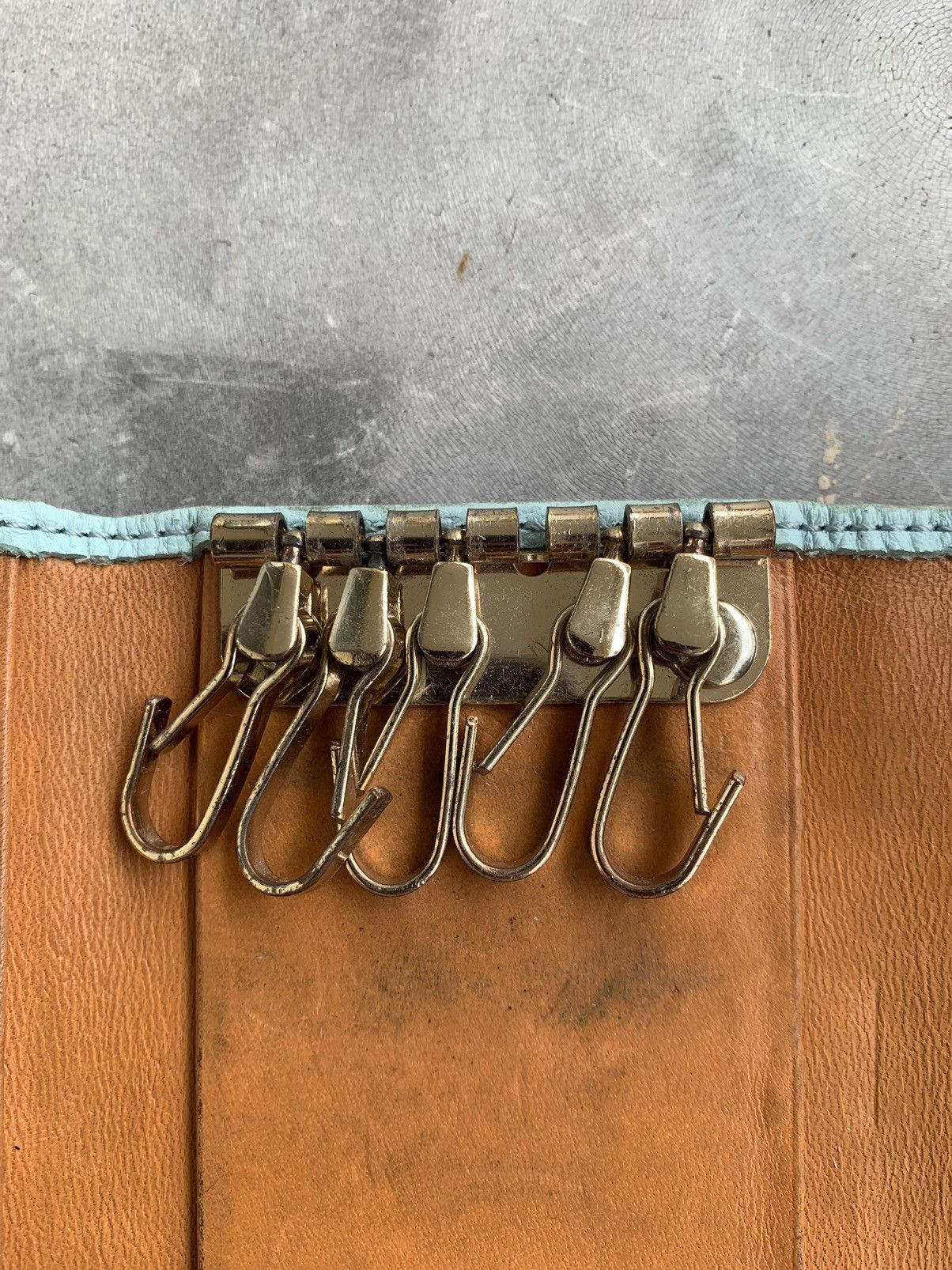 Vivienne Westwood VIVIENNE WESTWOOD ORBIT LOGO KEY HOLDER Size ONE SIZE - 9 Thumbnail
